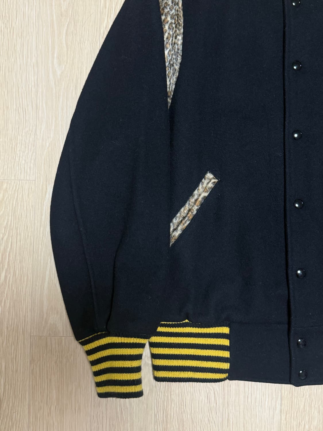 니들스 레오파드 바시티 자켓 상품이미지3