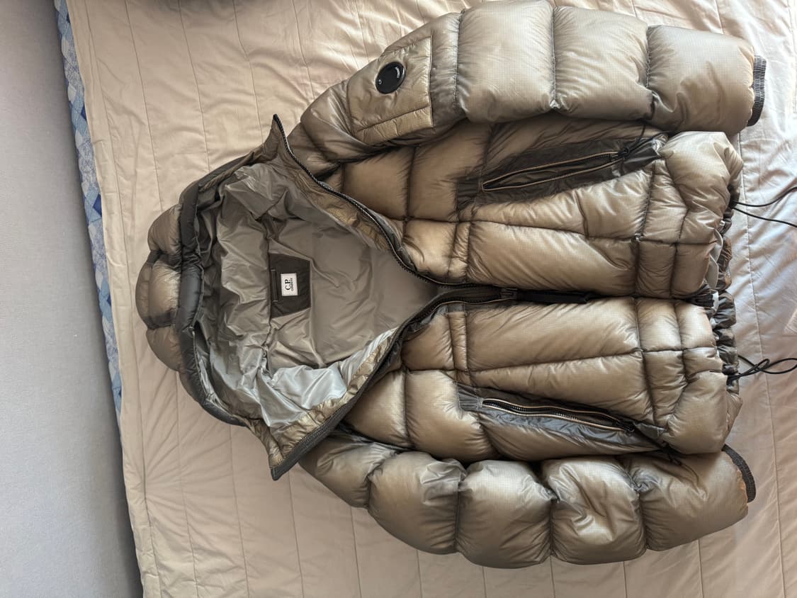 CP컴퍼니 D.D. 쉘 후드 다운 자켓 패딩 카키베이지(옷걸이 보유) 상품이미지3