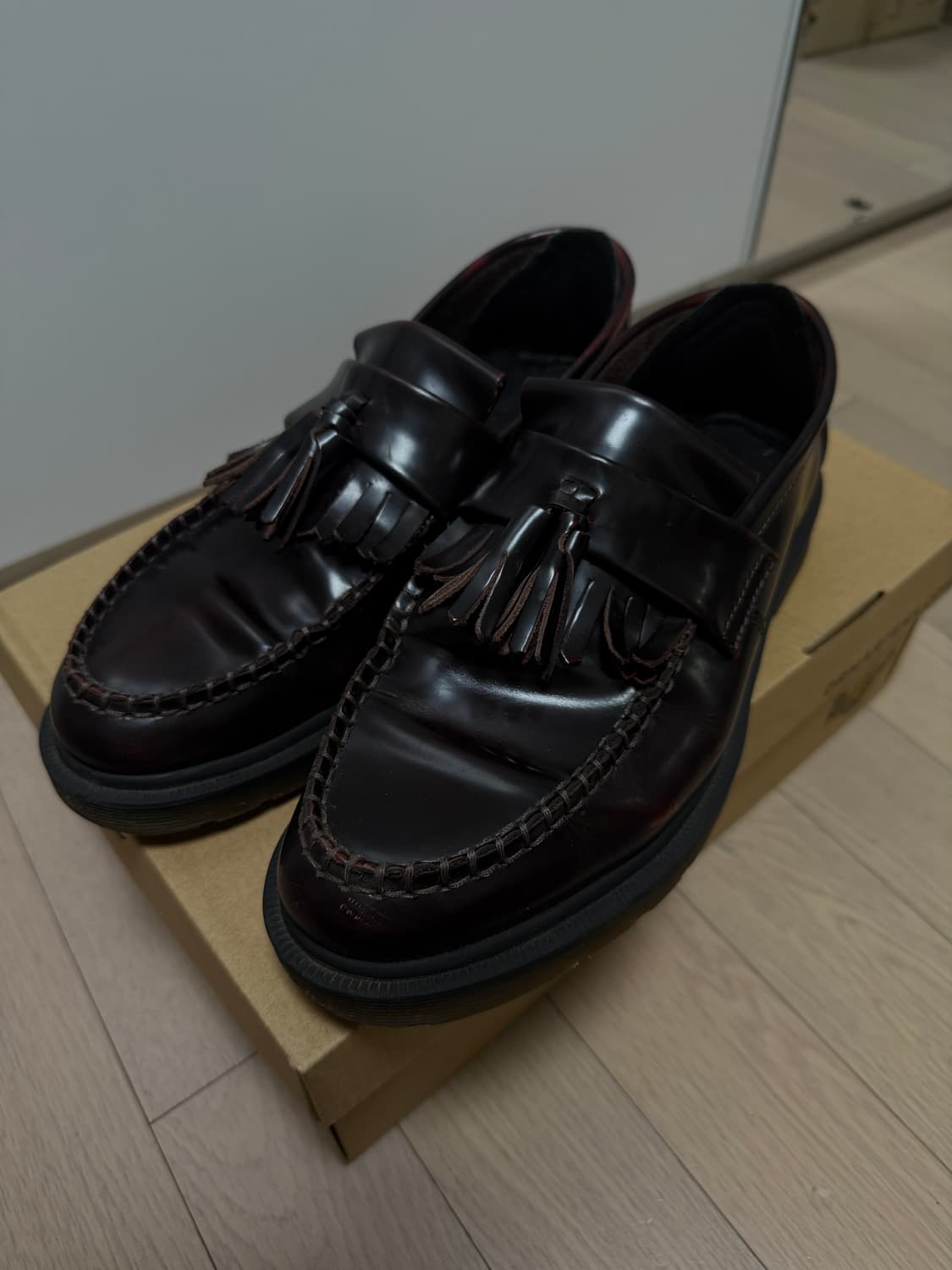 닥터마틴 아드리안 체리레드 UK7 상품이미지1