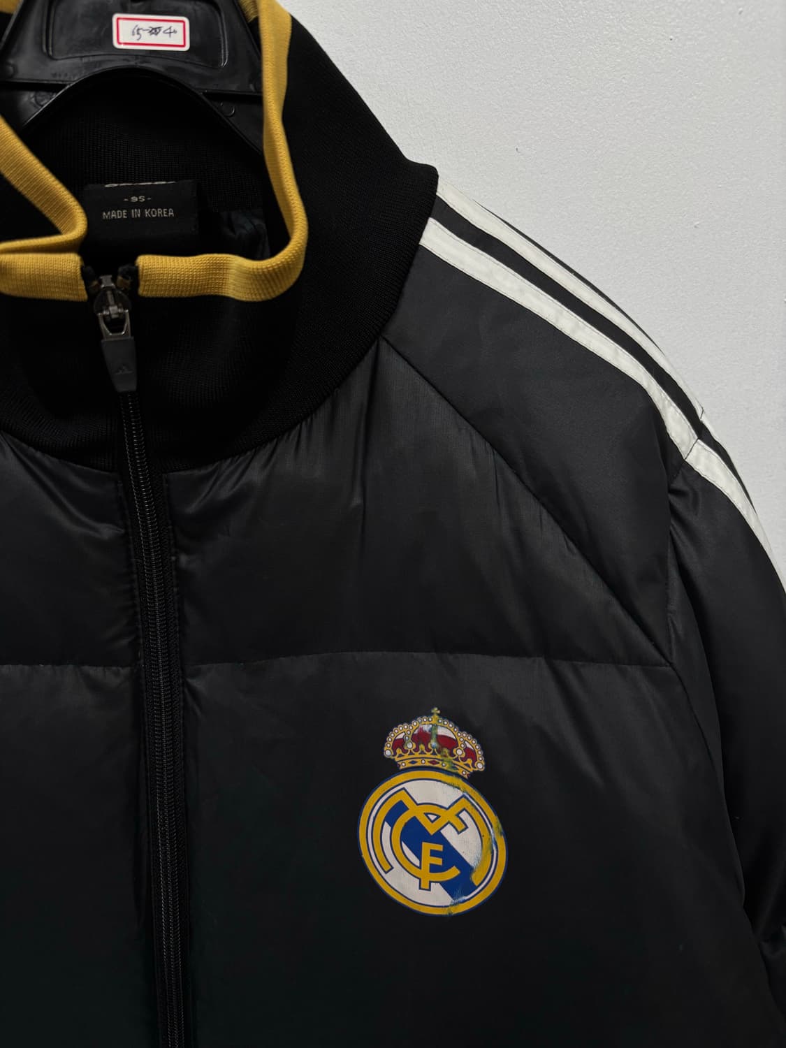 아디다스 레알마드리드 다운패딩 상품이미지3