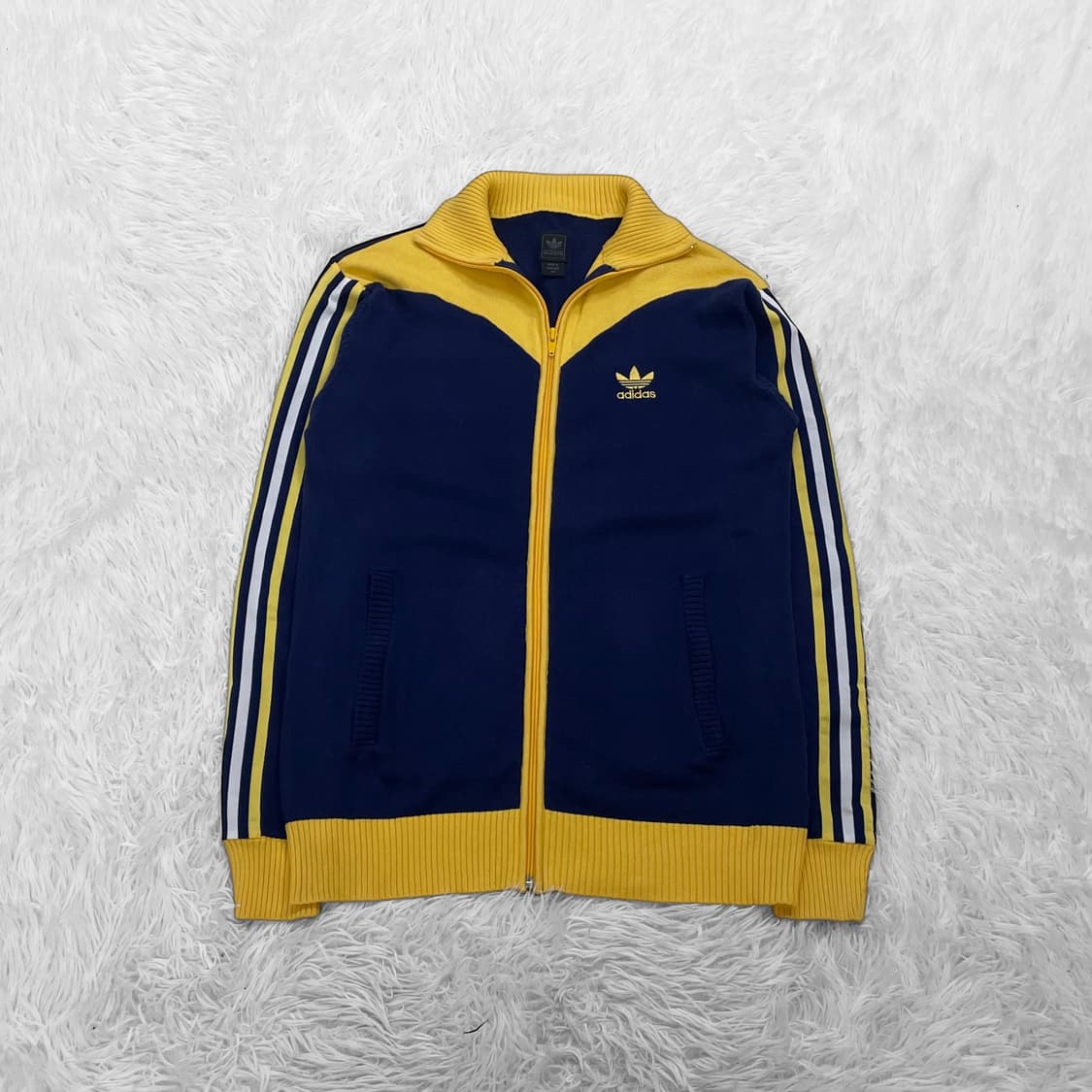 아디다스 불꽃 로고 니트 트랙탑 네이비 옐로우 상품이미지2