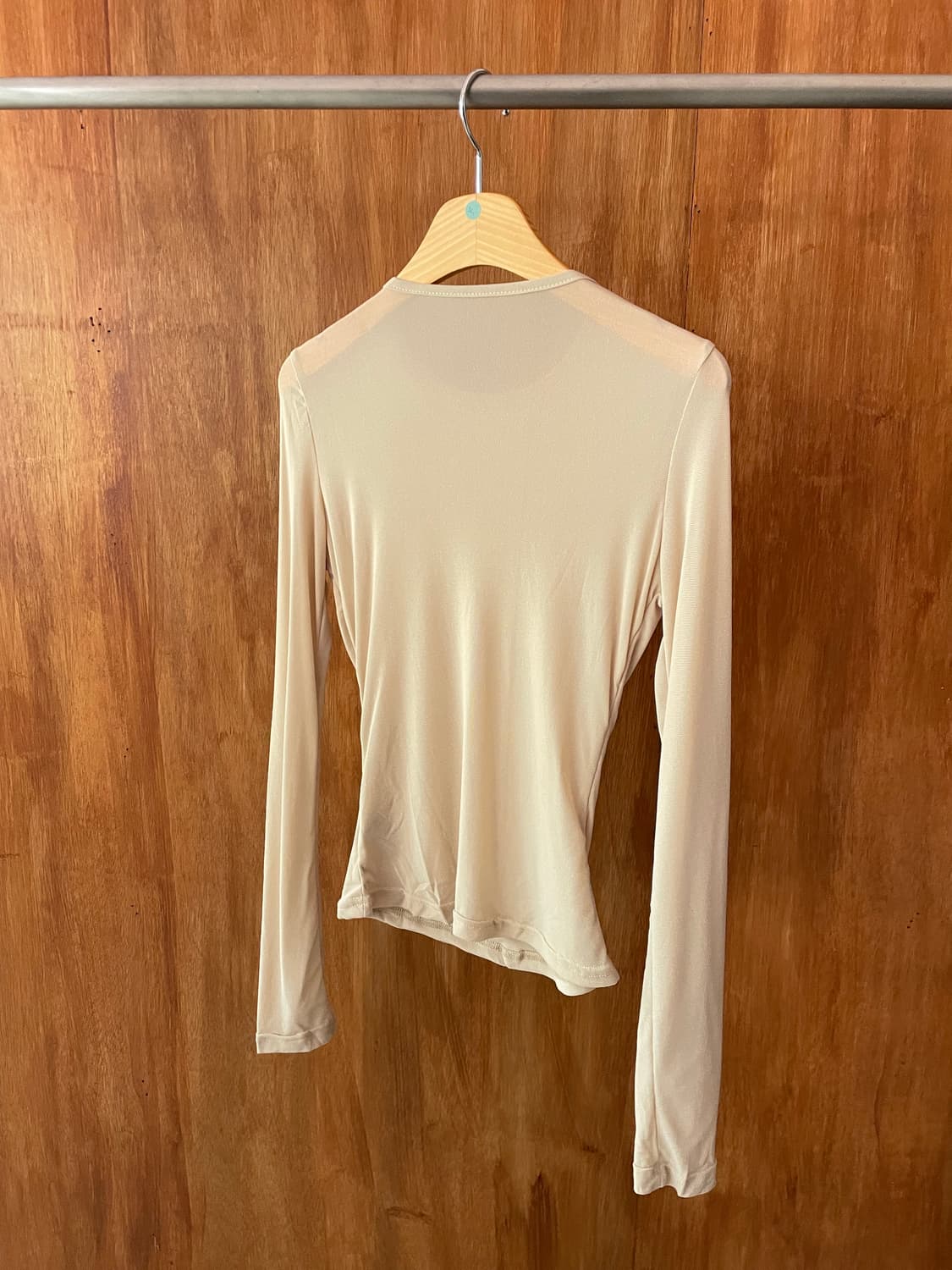 Beige button bralette crew neck top 상품이미지7