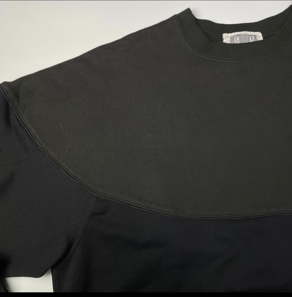 카브엠트 라운드 컷 맨투맨  상품이미지5