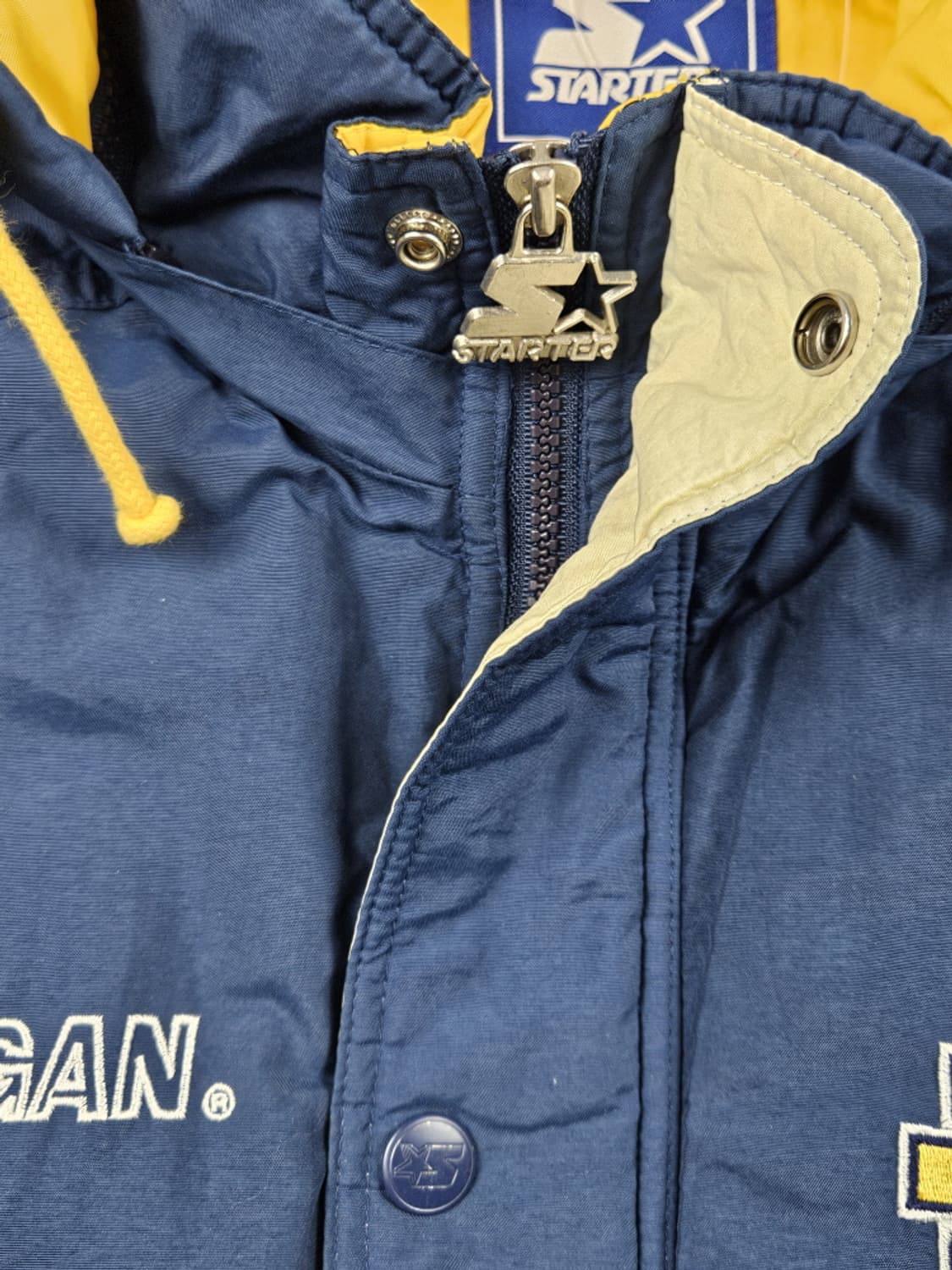 스타터 미시건 울버린즈 팀로고 라인 푸퍼 자켓 ( XL ) / 10179 상품이미지7