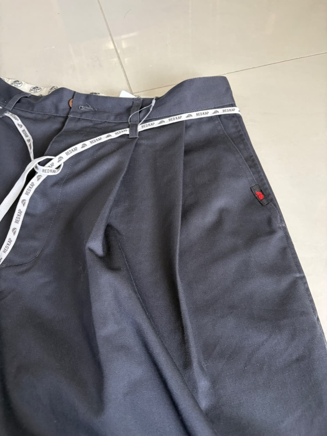 2TUCK WIDE BAGGY SHORTS 버뮤다 팬츠 상품이미지6