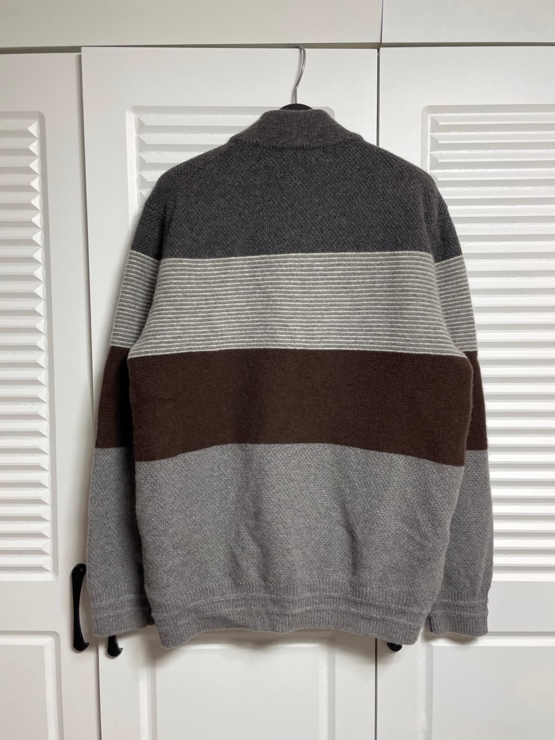 헤지스 집업 니트 상품이미지3