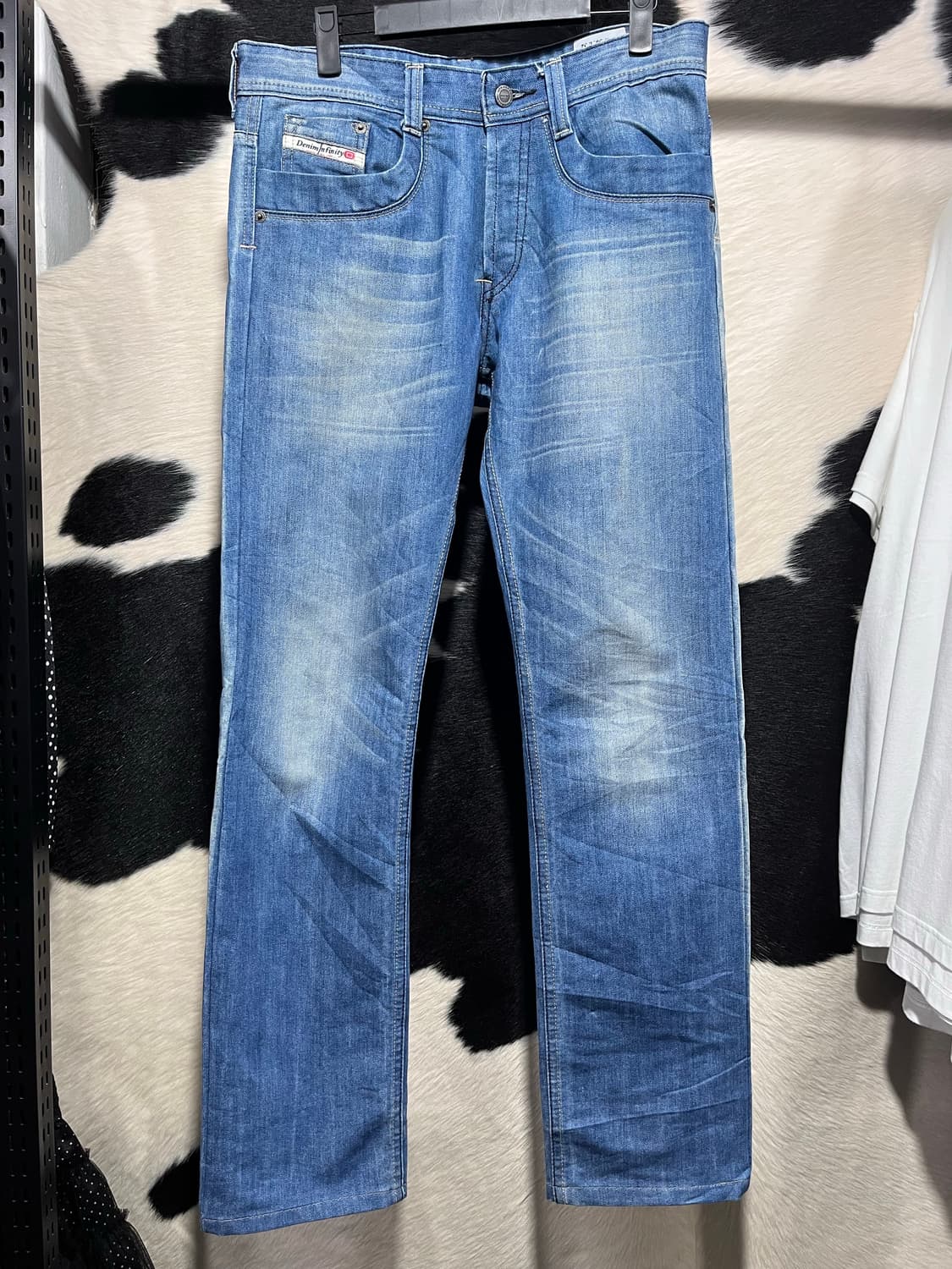 디젤 포켓 자수 데님팬츠 상품이미지1