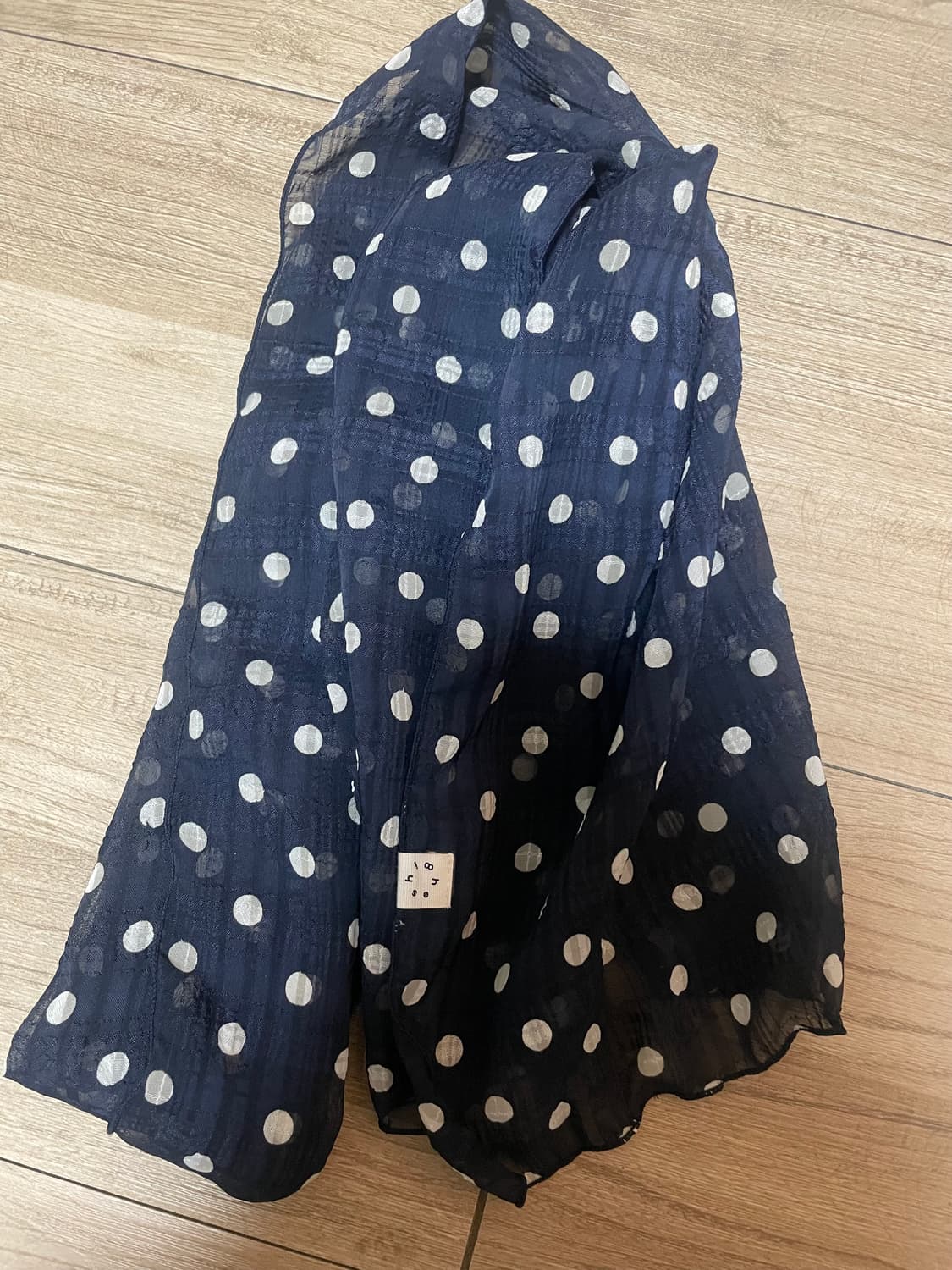 오헤시오 도트쉬어스카프 머플러 네이비 상품이미지3