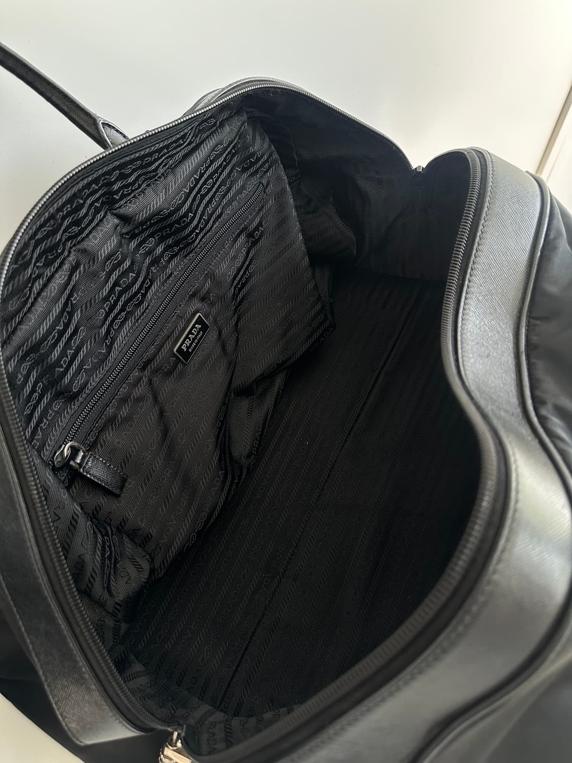 [PRADA] 프라다 나일론 X 레더 여행 골프 보스턴백
 상품이미지10