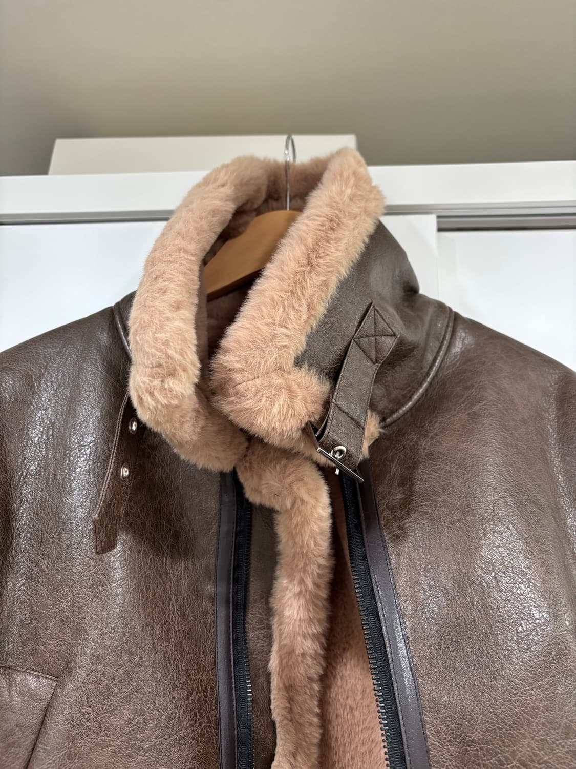 보헤미안서울 무스탕 브라운 21fw 상품이미지4