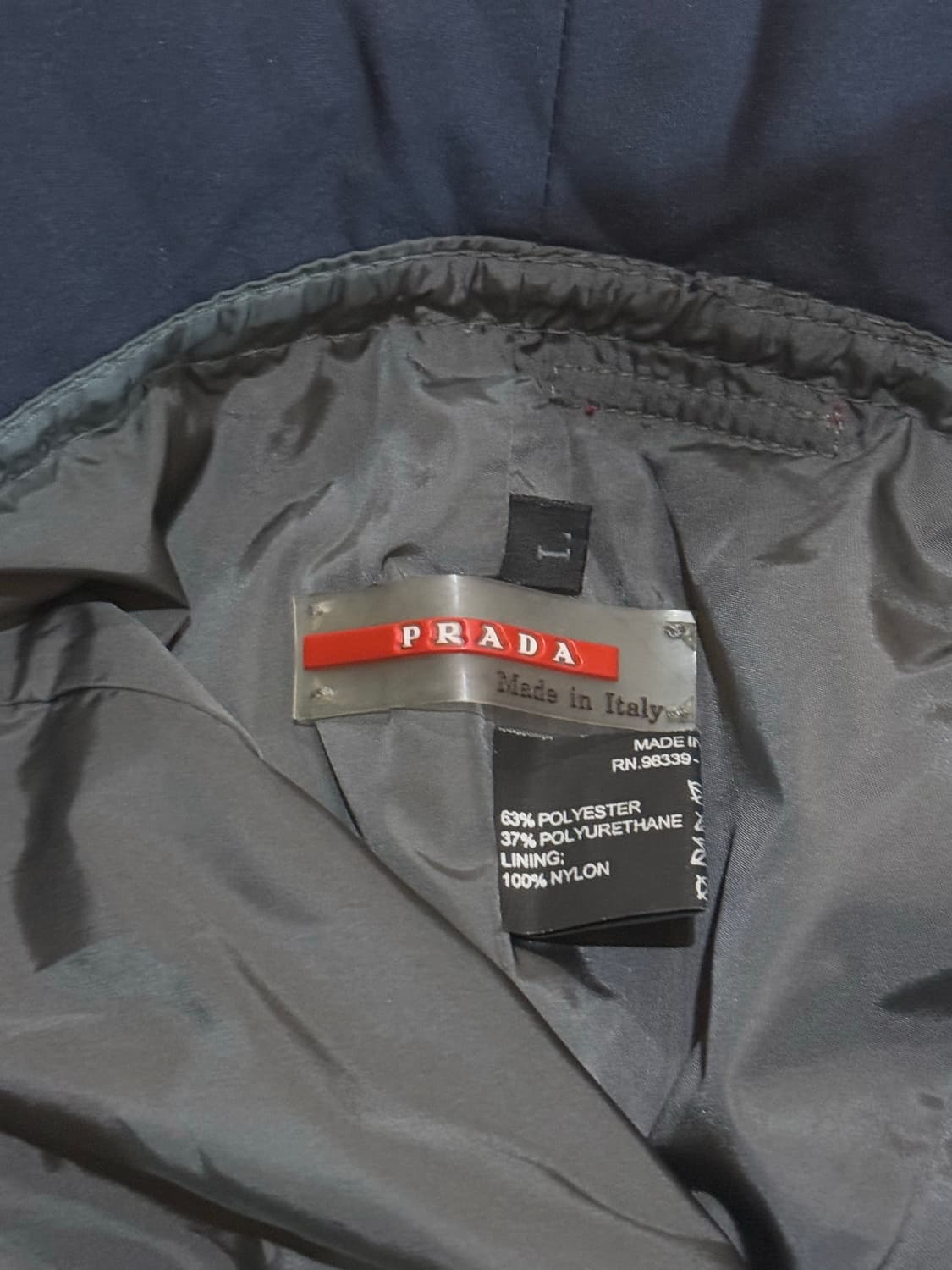 프라다 버킷햇 상품이미지3