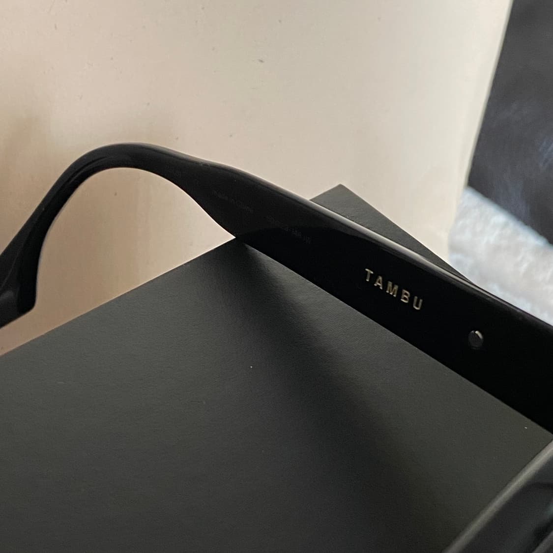 젠틀몬스터 탐부01 블랙 상품이미지8