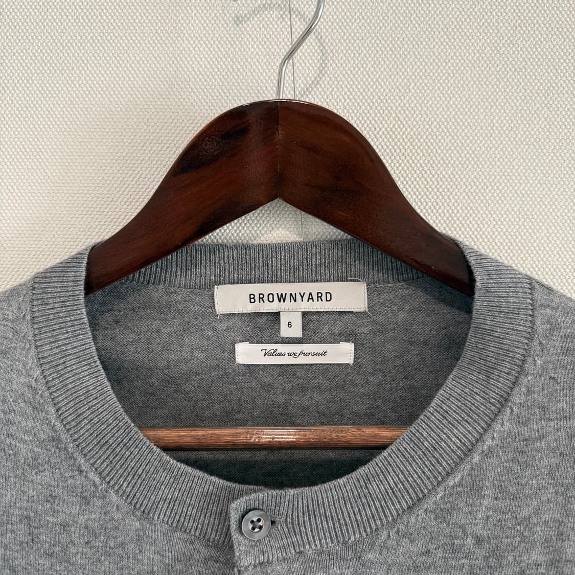 [6]브라운야드 코튼 캐시미어 라운드넥 가디건 그레이 상품이미지2