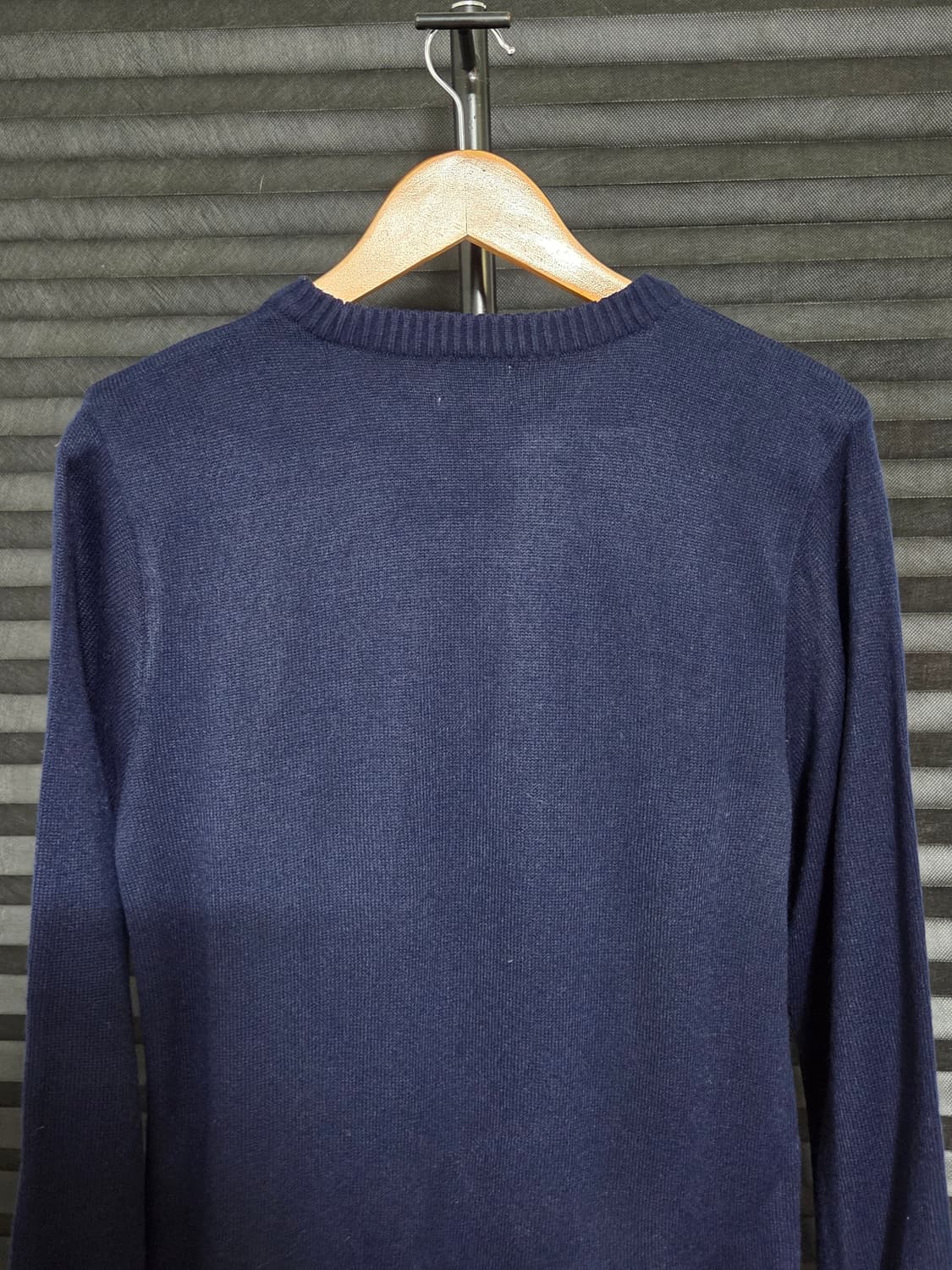 [아르마니 진스] 레드 로고 코튼 라운드 니트 | 00201 상품이미지5