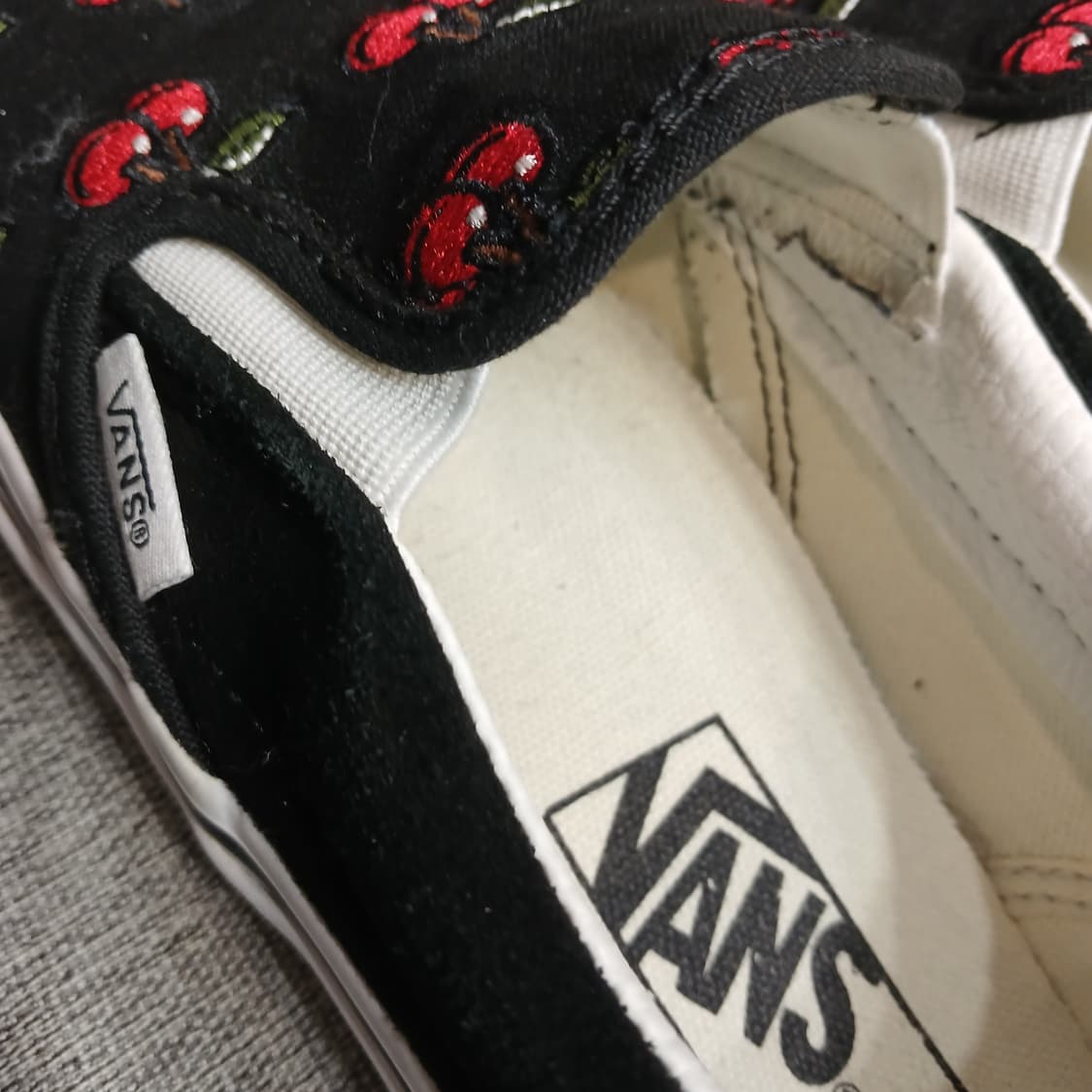 반스 체리 스니커즈 상품이미지4