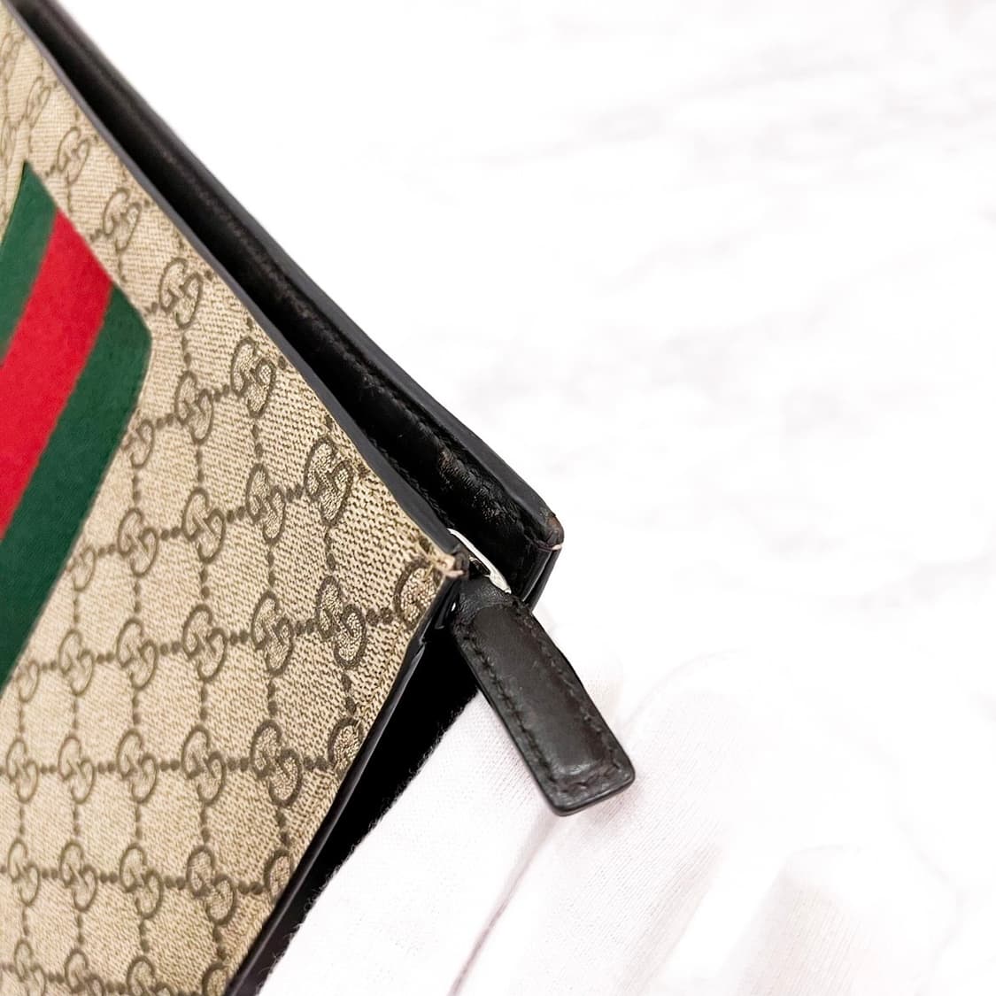 구찌 GG 수프림 웹 클러치 상품이미지5