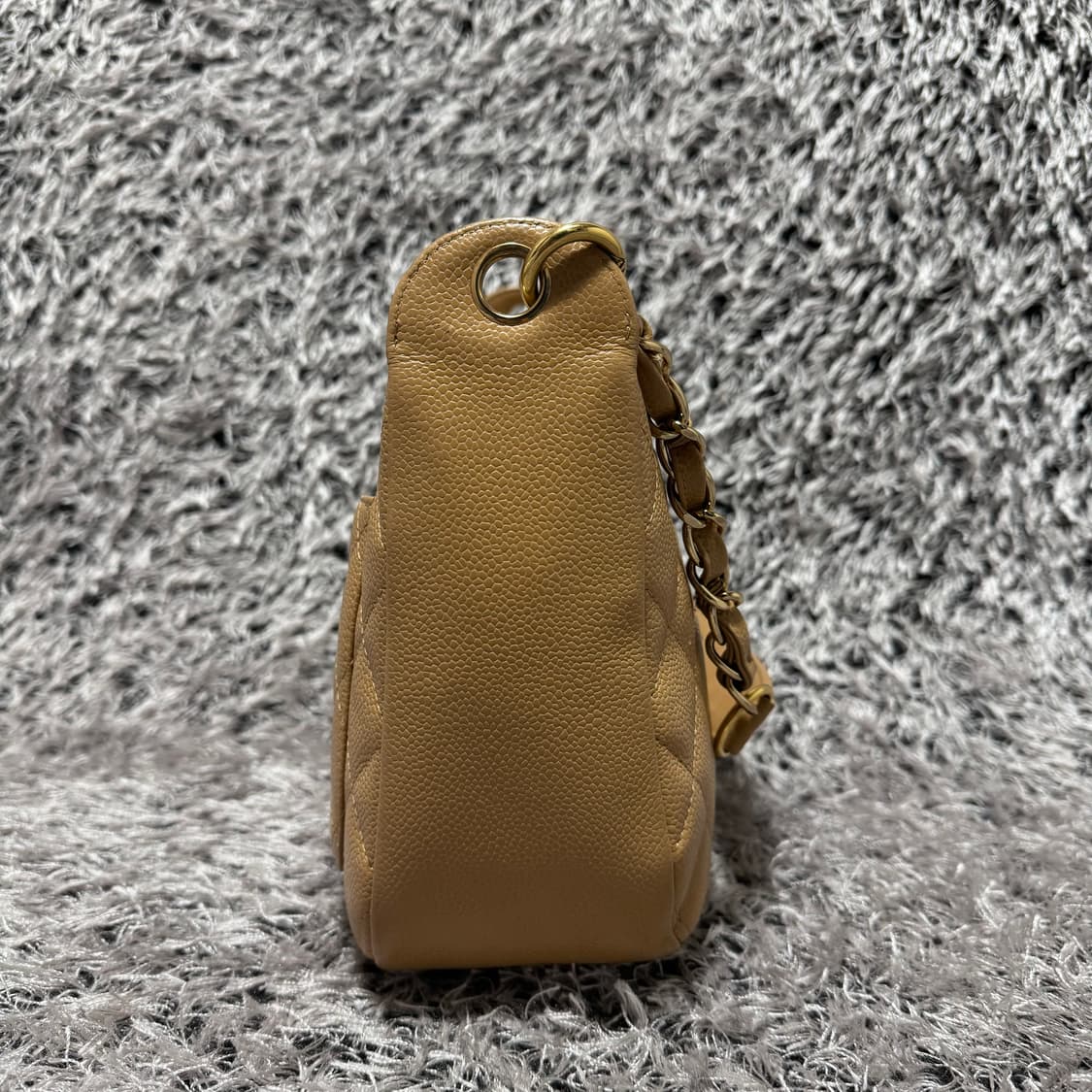 샤넬 캐비어 하프문 베이지 숄더백 상품이미지3