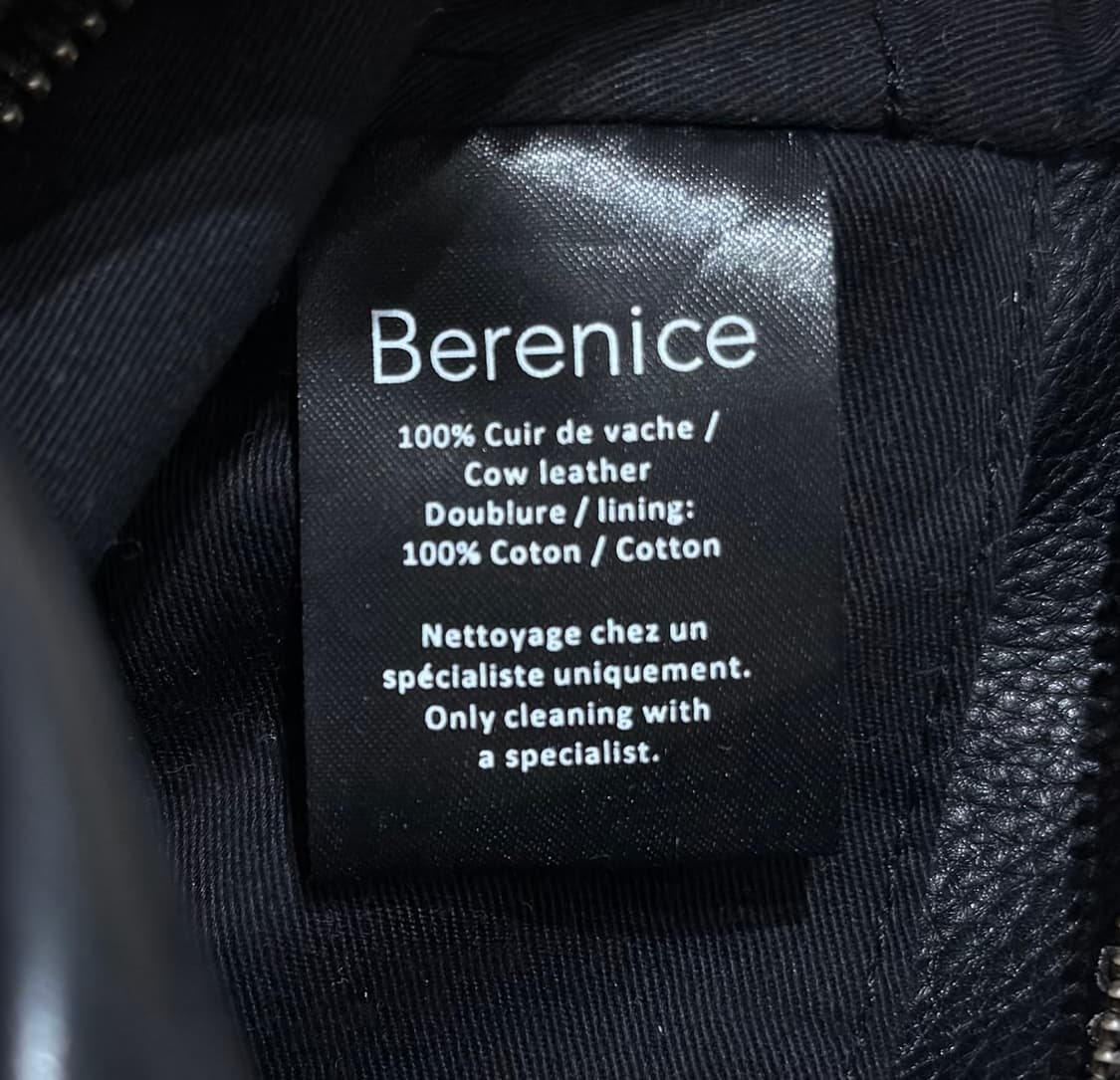 베르니스 블랙 스터드 레더 바디 숄더백 상품이미지6