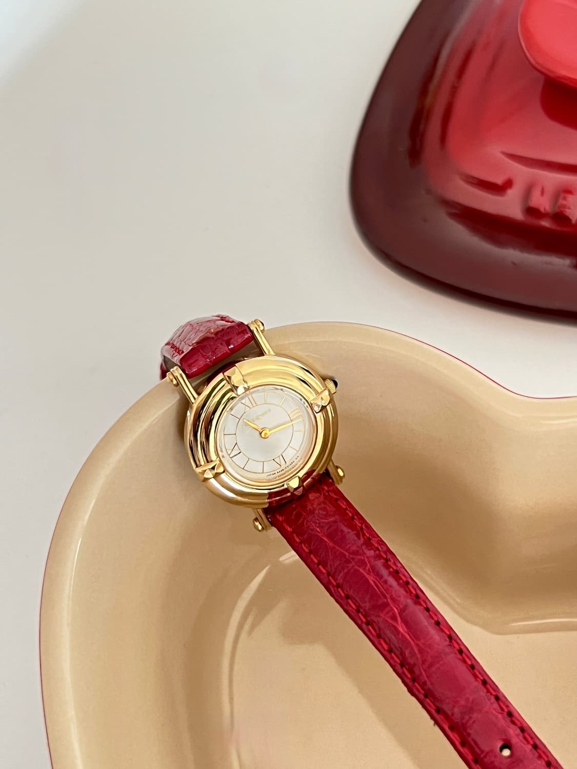 생로랑 골드 라운드 시계 / 정품감정. 케어 상품이미지5