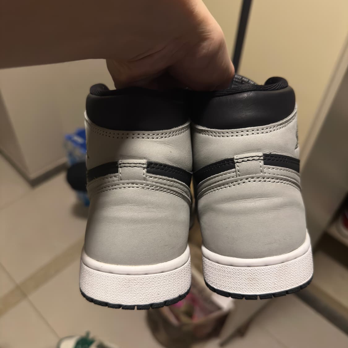 조던 1 레트로 하이 OG 쉐도우 2.0 250사이즈 판매합니다 상품이미지5