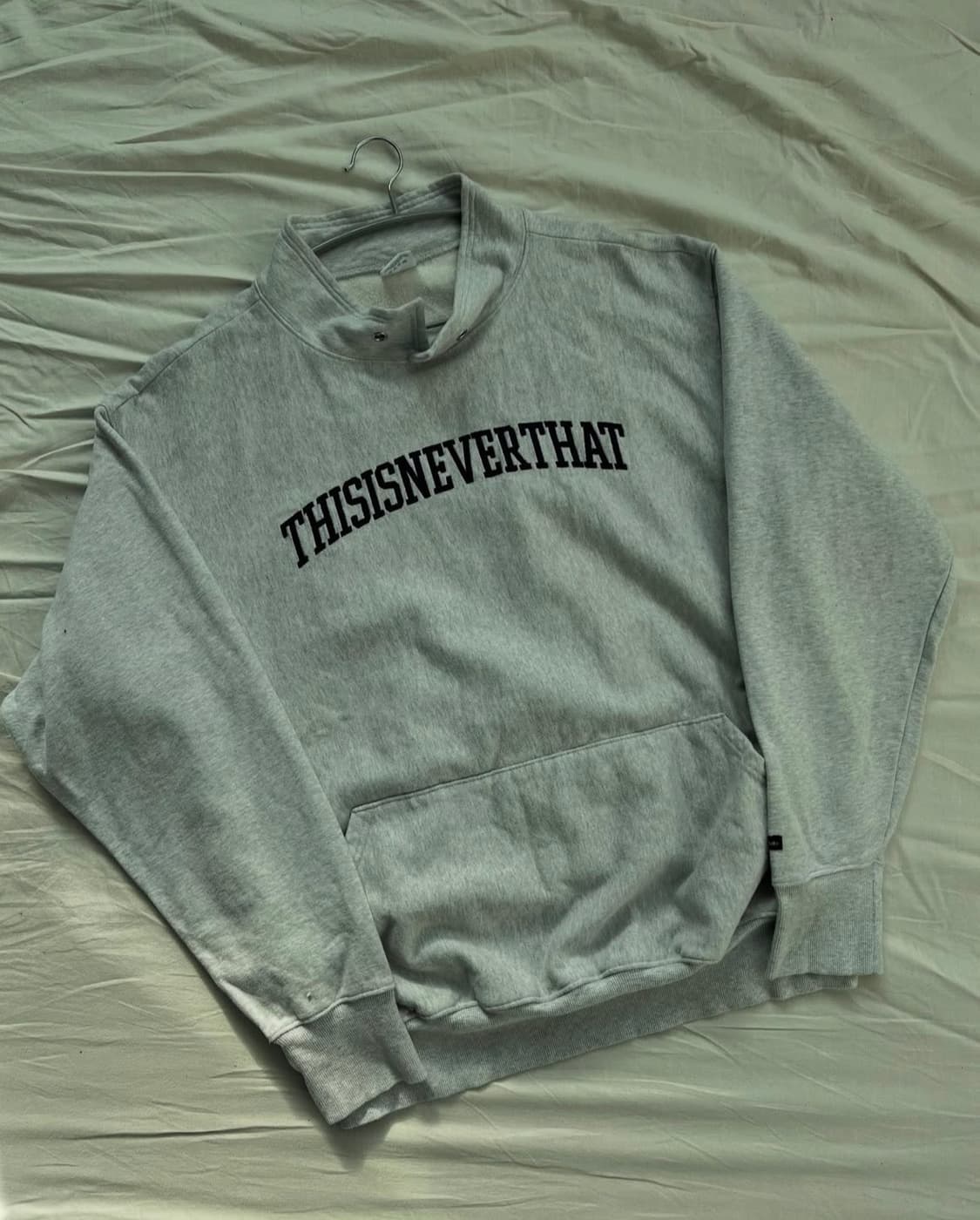 디스이즈네버댓 폴라 맨투맨 XL 상품이미지1