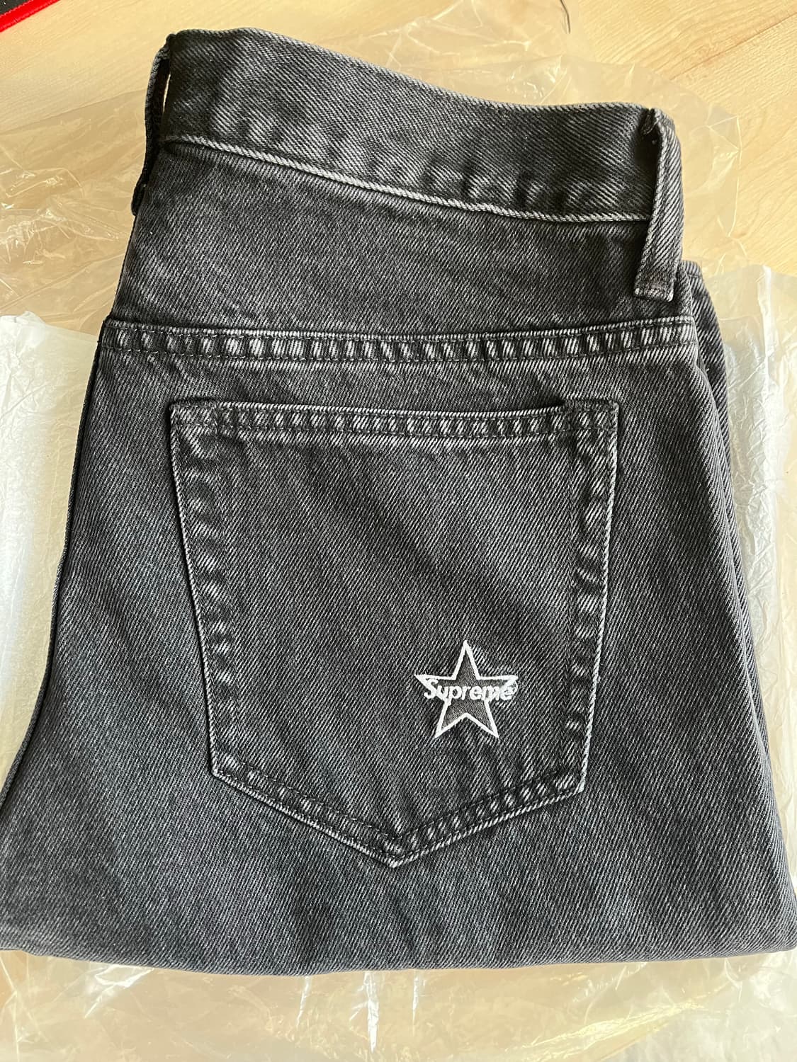 슈프림 레귤러 진 30 상품이미지2