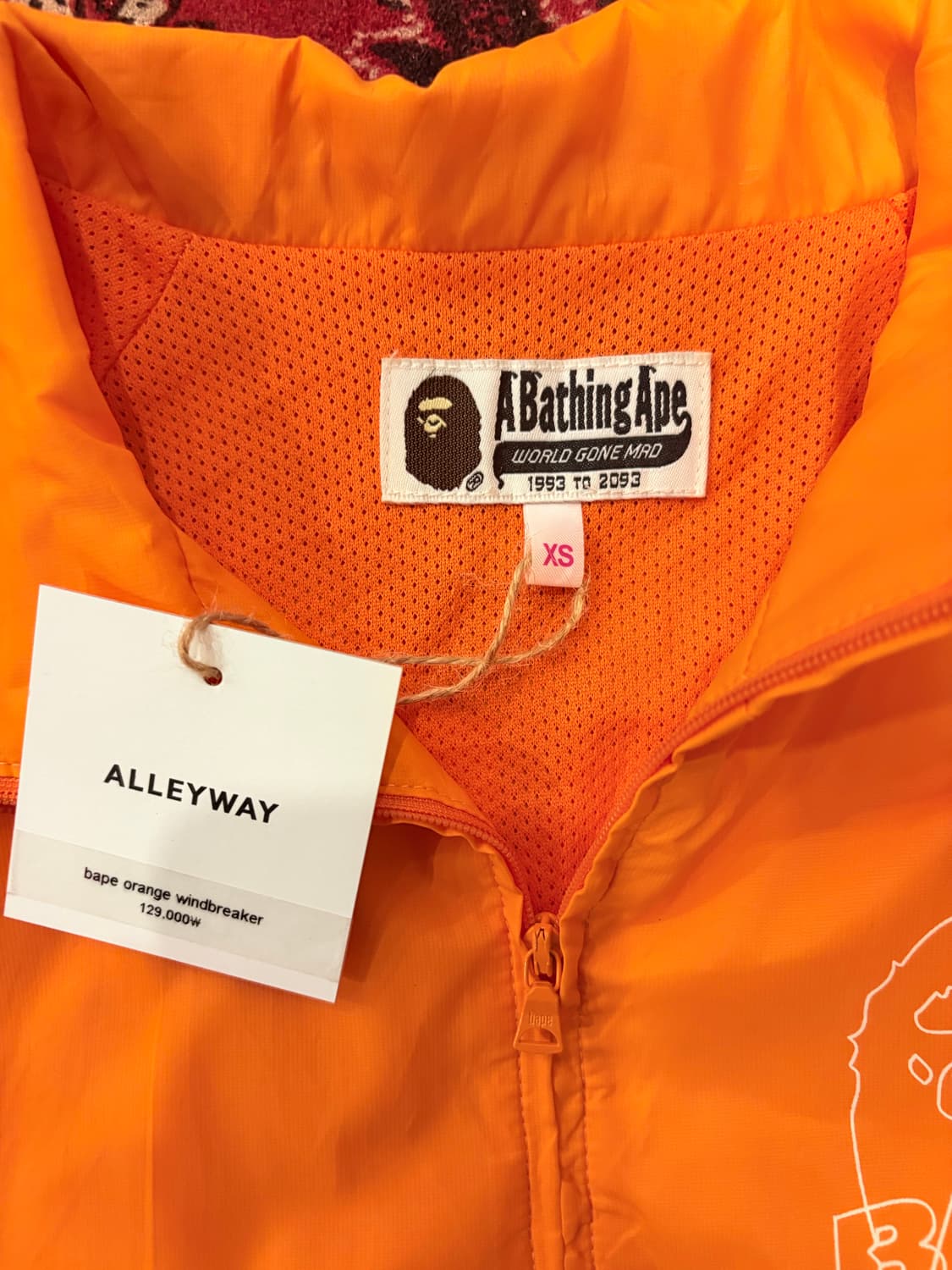 A BATHING APE Orange Windbreaker 상품이미지4
