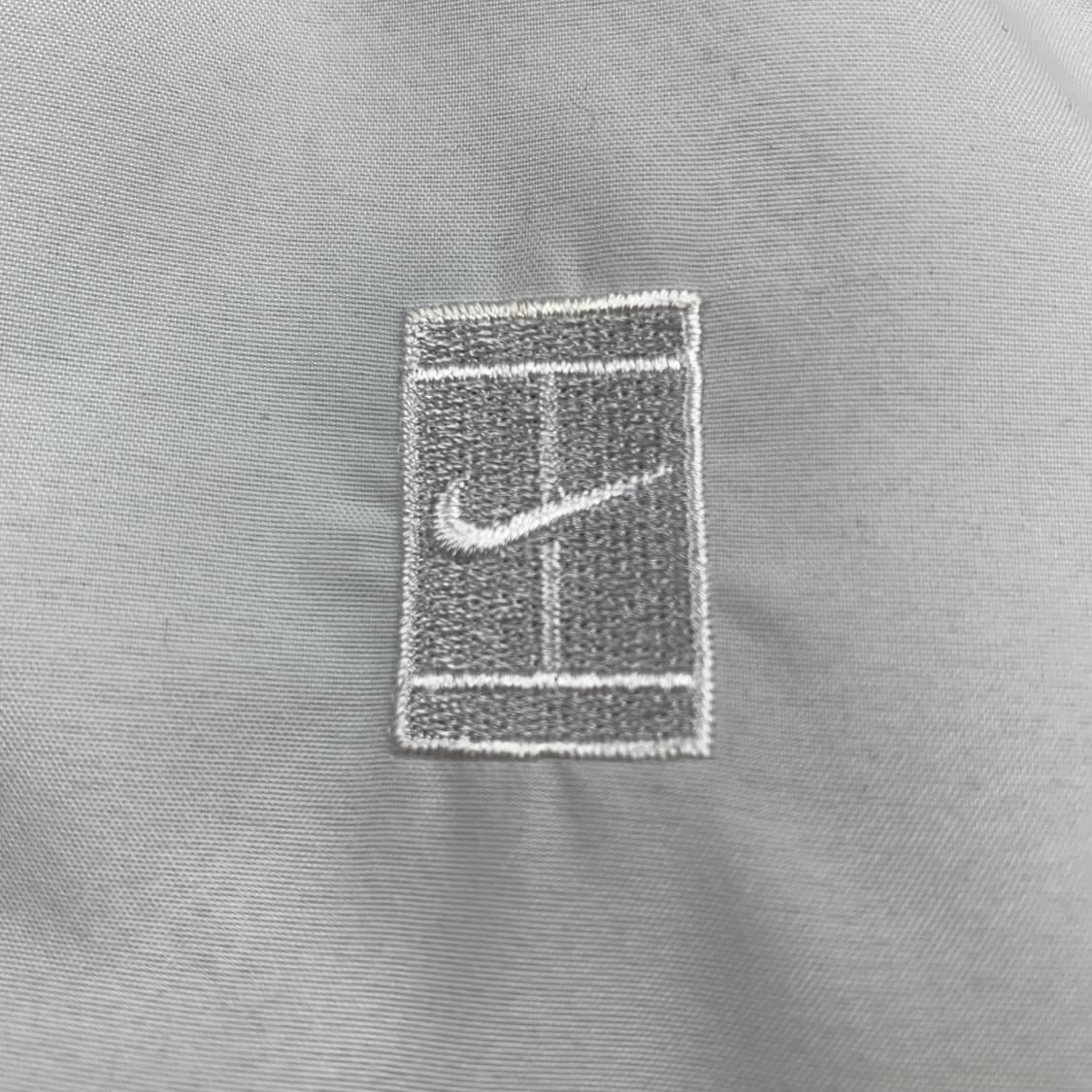 00‘s 나이키 코트 자수로고 라이트그레이 바람막이 자켓  상품이미지3