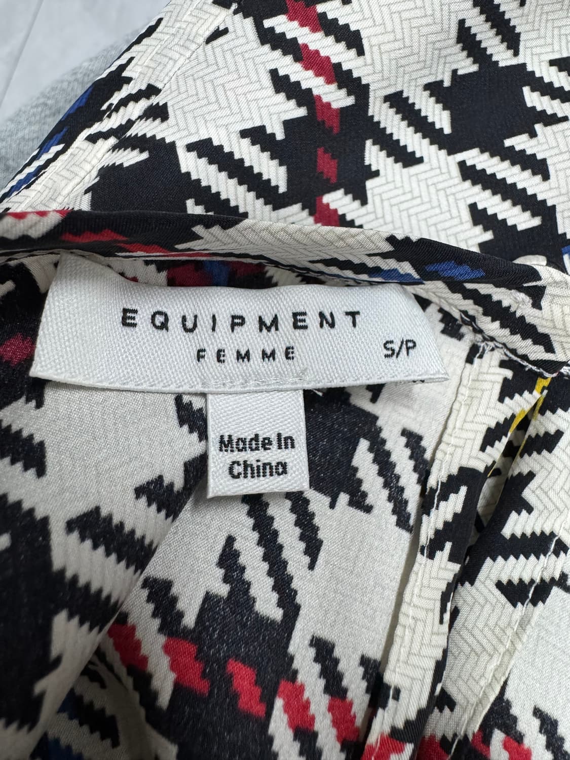 이큅먼트 실크 상품이미지3