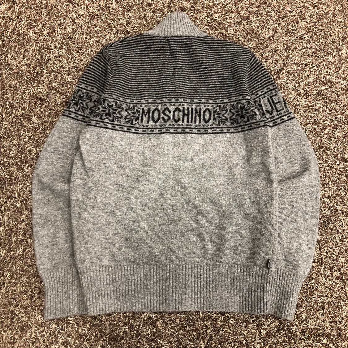 모스키노 백로고 울 니트집업 자켓 상품이미지3