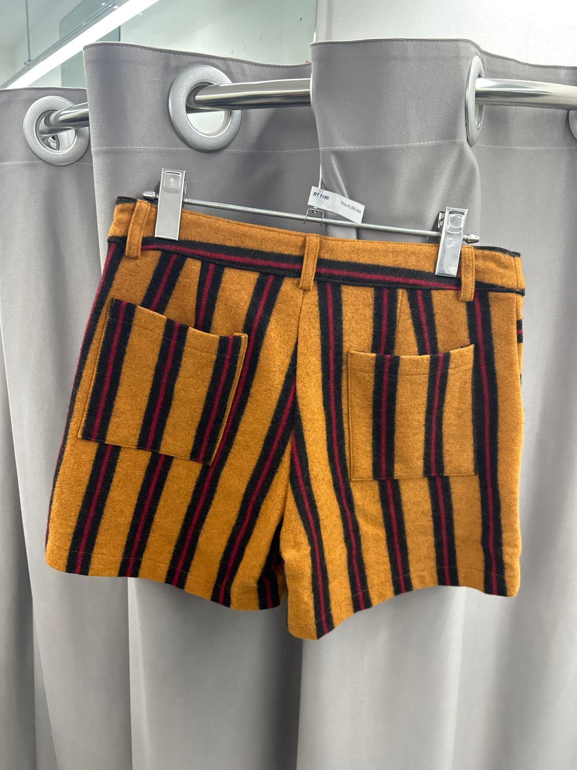 스트라이프 배색 모직쇼츠 상품이미지3