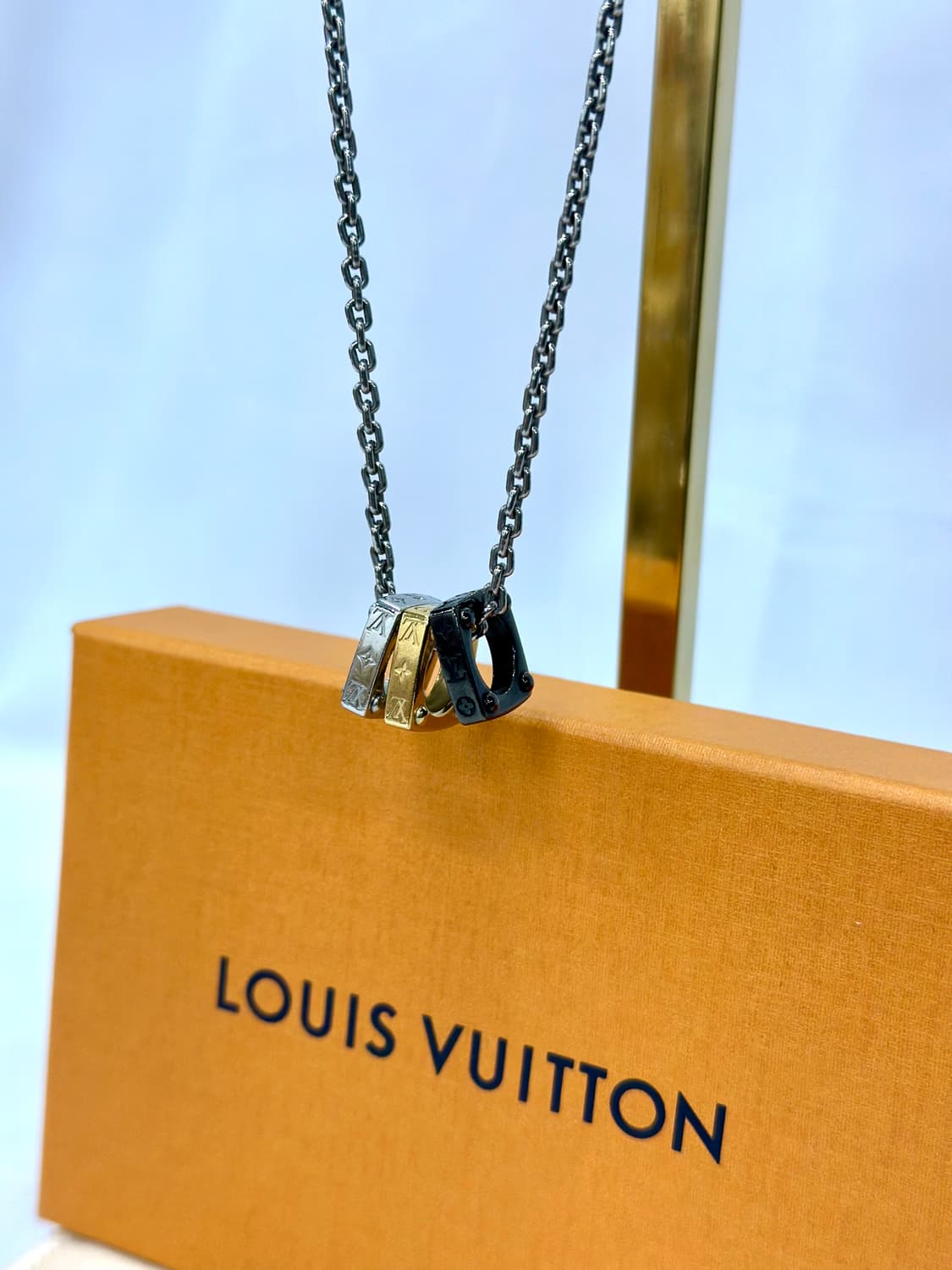 루이비통 모노그램 볼드 네클리스 상품이미지2