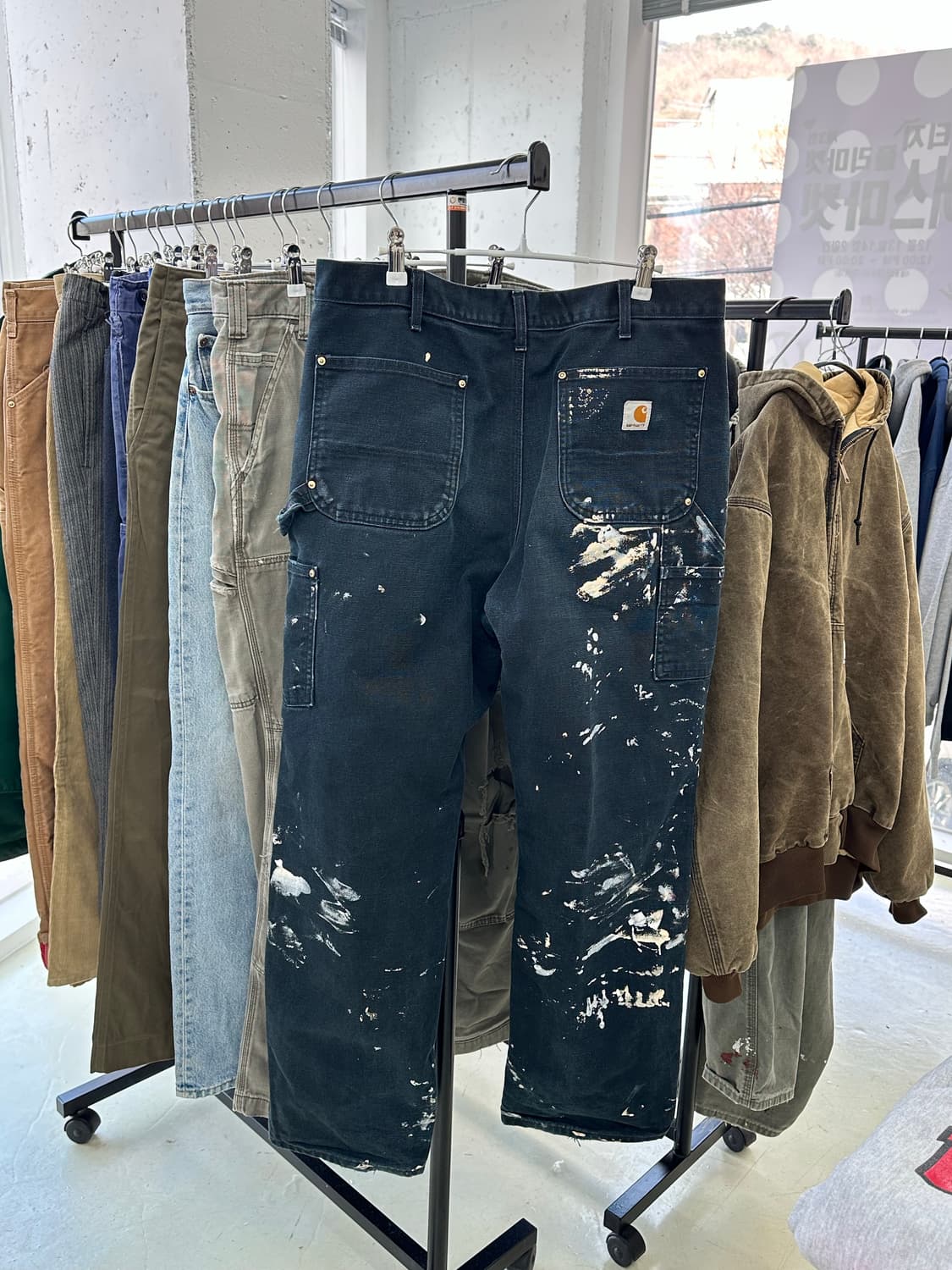 칼하트 더블니 페인팅 블랙 36사이즈 판매 상품이미지4