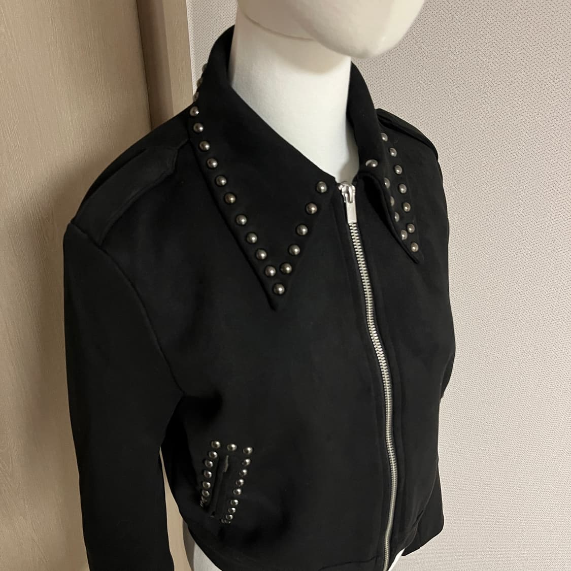 Mango 스웨이드 스터드 자켓 ⭐️ 상품이미지3