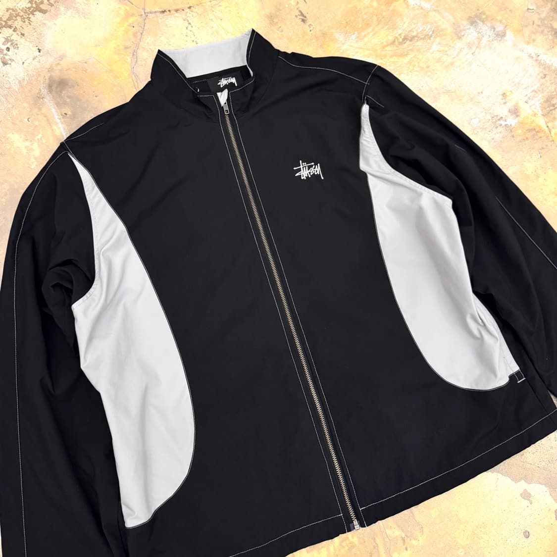 스투시 패널 트랙 자켓 블랙 상품이미지3