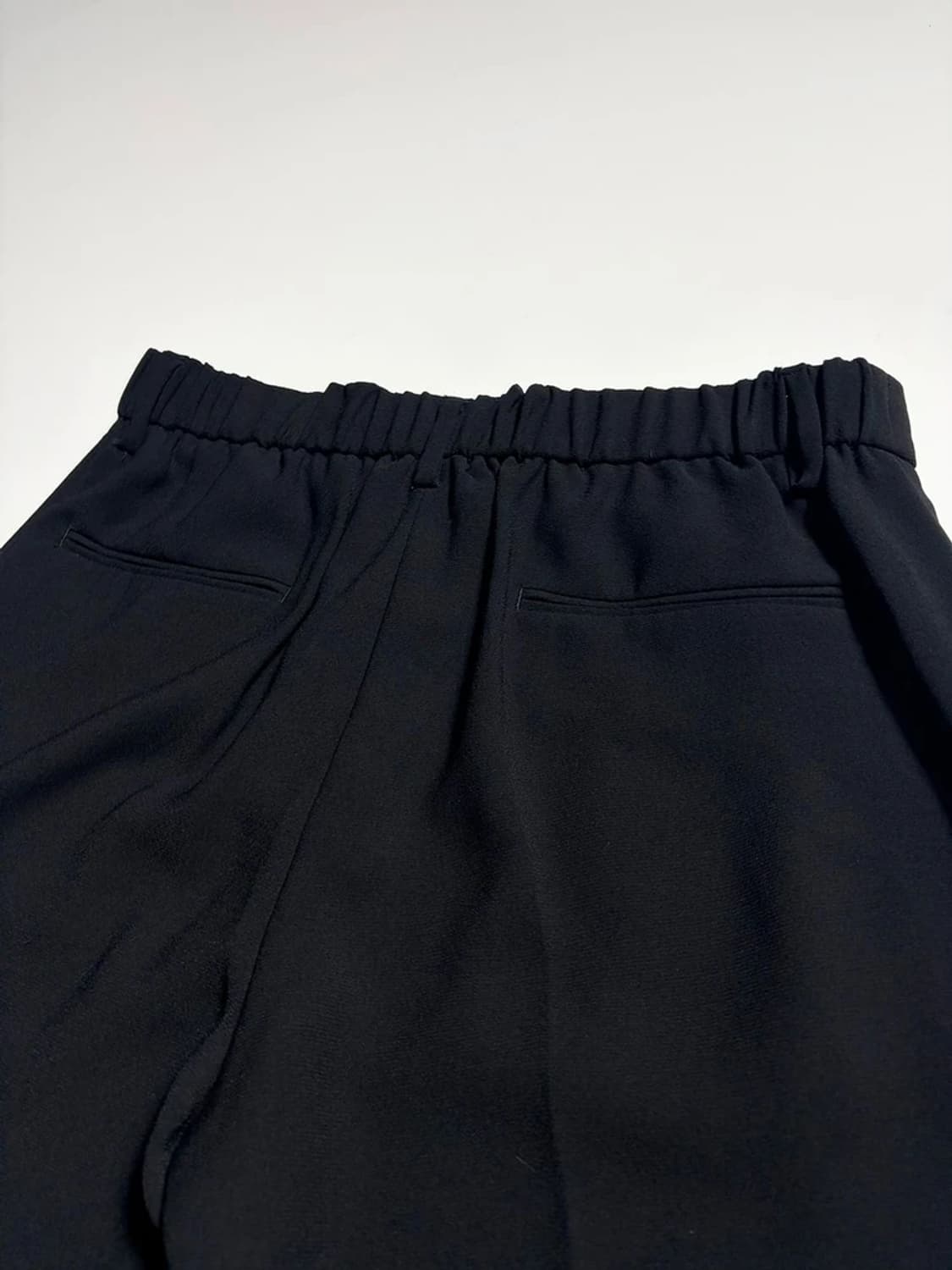 N21 누메로 벤투노 23FW 블랙 롤업 슬랙스 R2241 상품이미지2