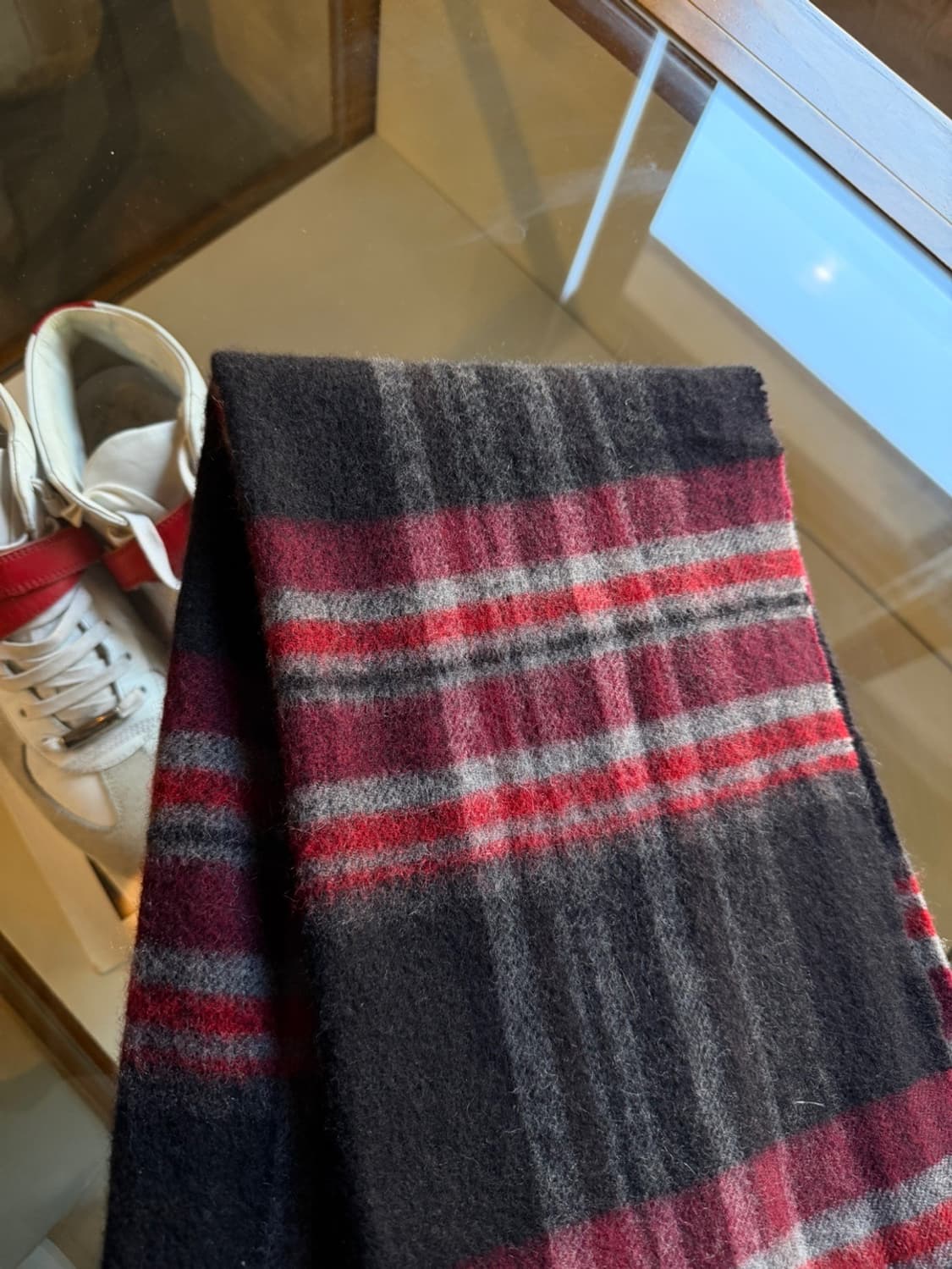 웅가로 캐시미어 머플러 상품이미지8