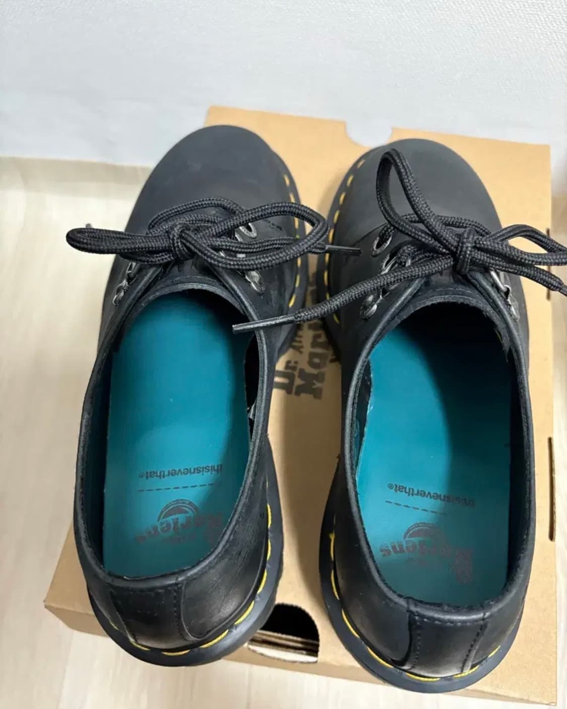 닥터마틴 x 디스이즈네버댓 1461 왁스드 풀 그레인 블랙 230 상품이미지5