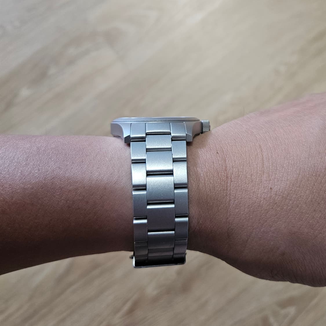 해밀턴 카키필드 쿼츠 38mm 브레이슬릿 모델 상품이미지3