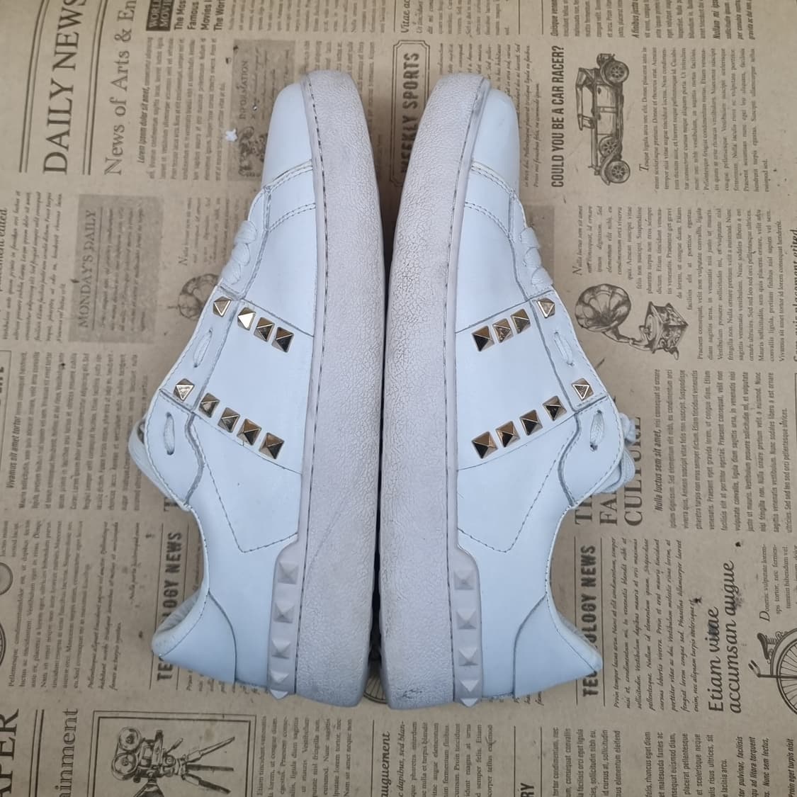 정품 발렌티노 락스터드언타이틀 운동화 250 상품이미지5