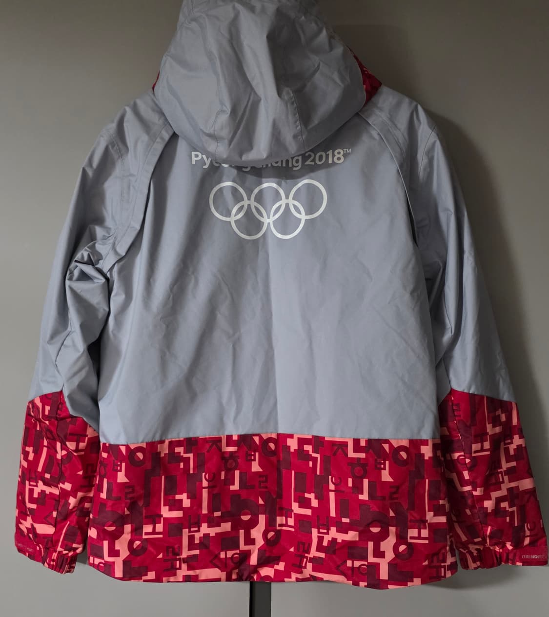 노스페이스 2018평창 동계올림픽 
한정판 스키점퍼.  싸이즈95~100 상품이미지5