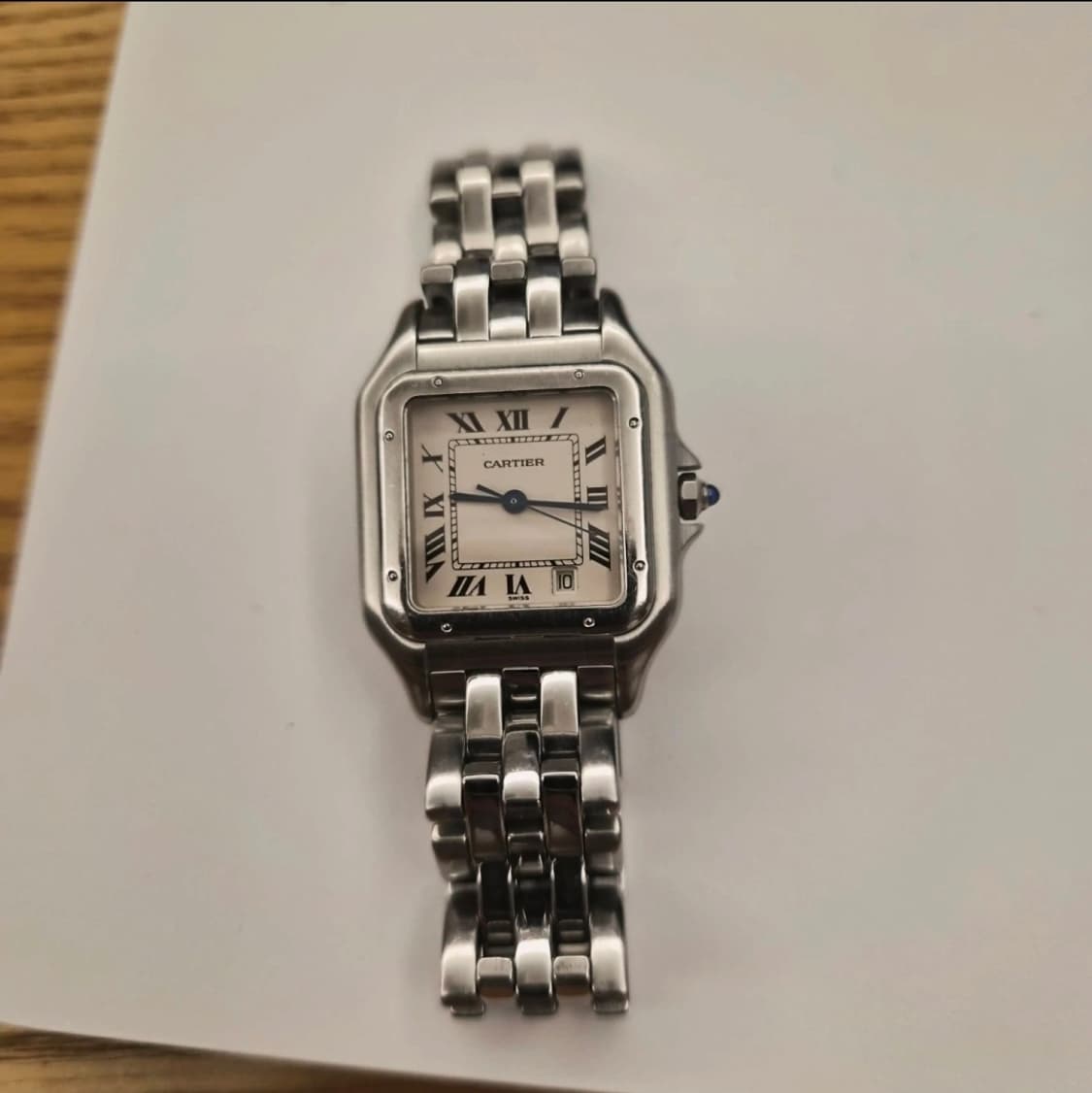 까르띠에 팬더 드 까르띠에 MM 스틸

쿼츠 시계 상품이미지1