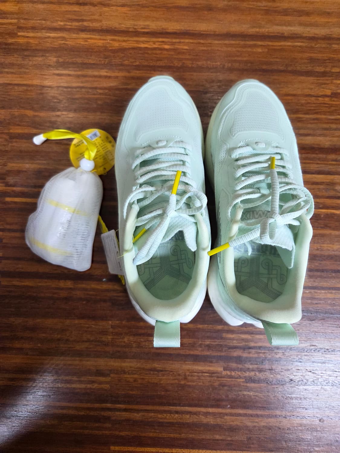 원믹스 경량 러닝화 225 상품이미지2