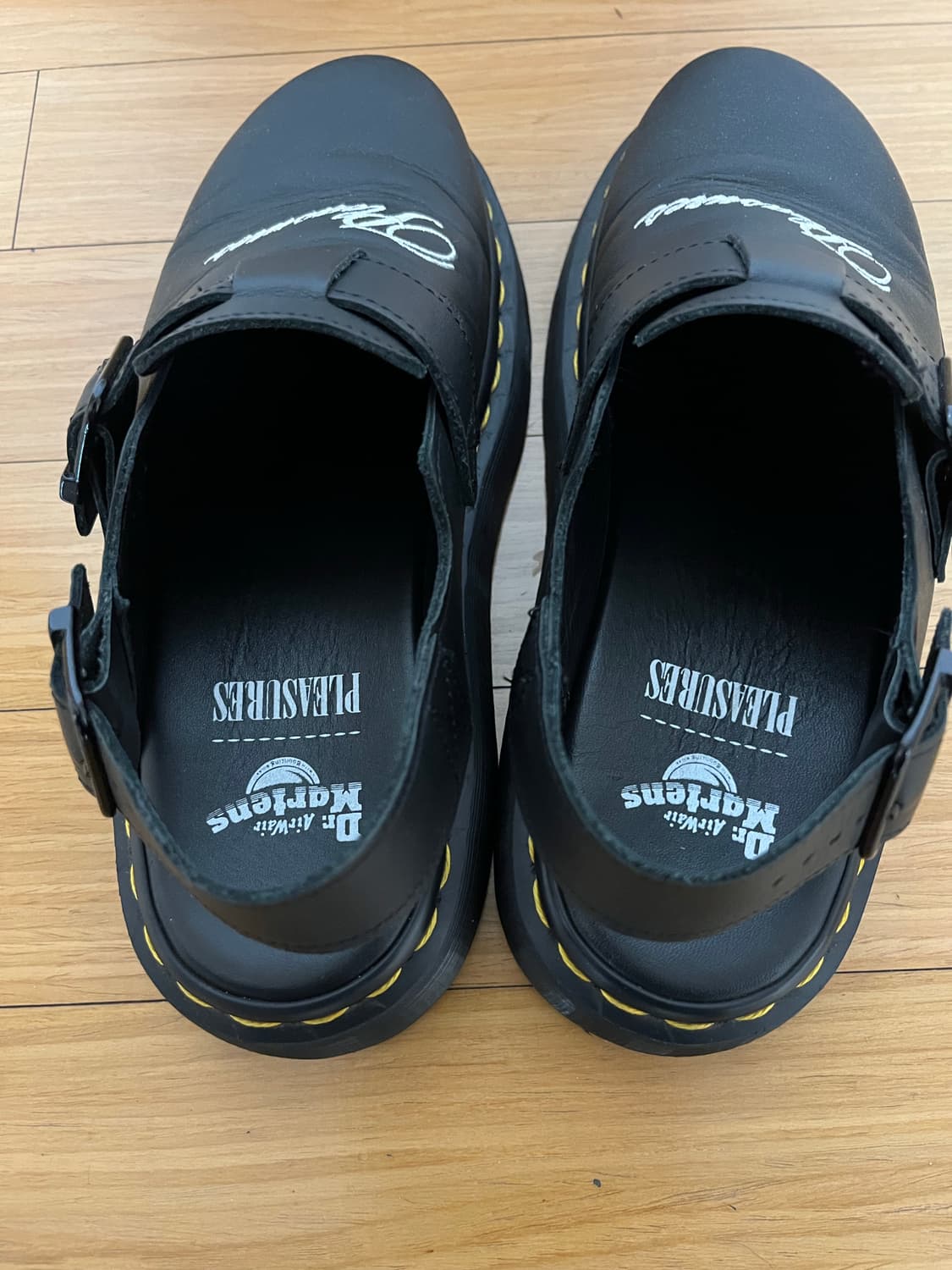 닥터마틴x플레져스 조지 240 상품이미지2