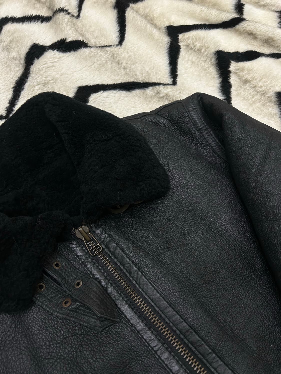 [XL]B-3 숏 가죽 무스탕/블랙 상품이미지1