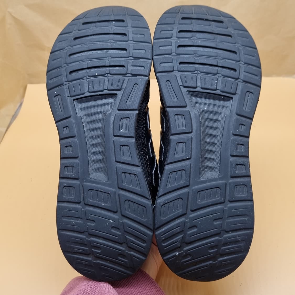 아디다스 런팔콘 올블랙 남성운동화265 상품이미지3