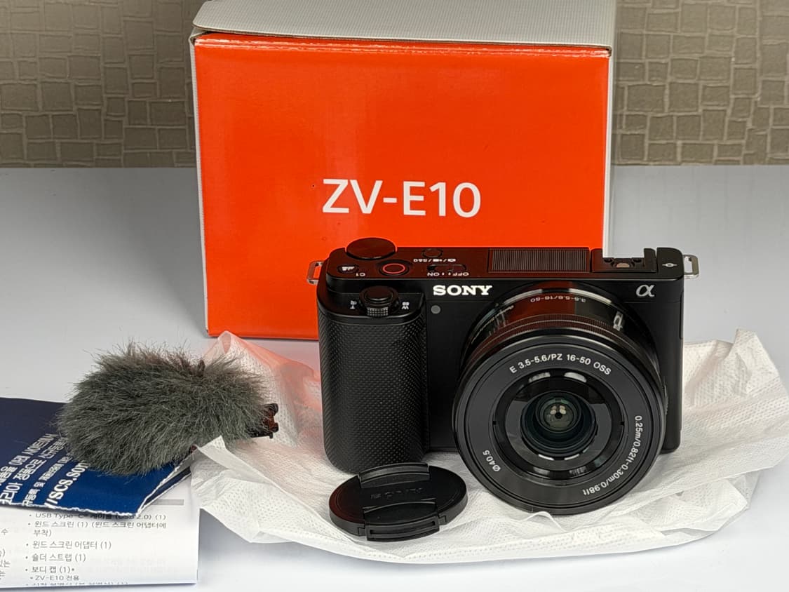소니 ZV-E10 블랙 미러리스 카메라 438컷 상품이미지1