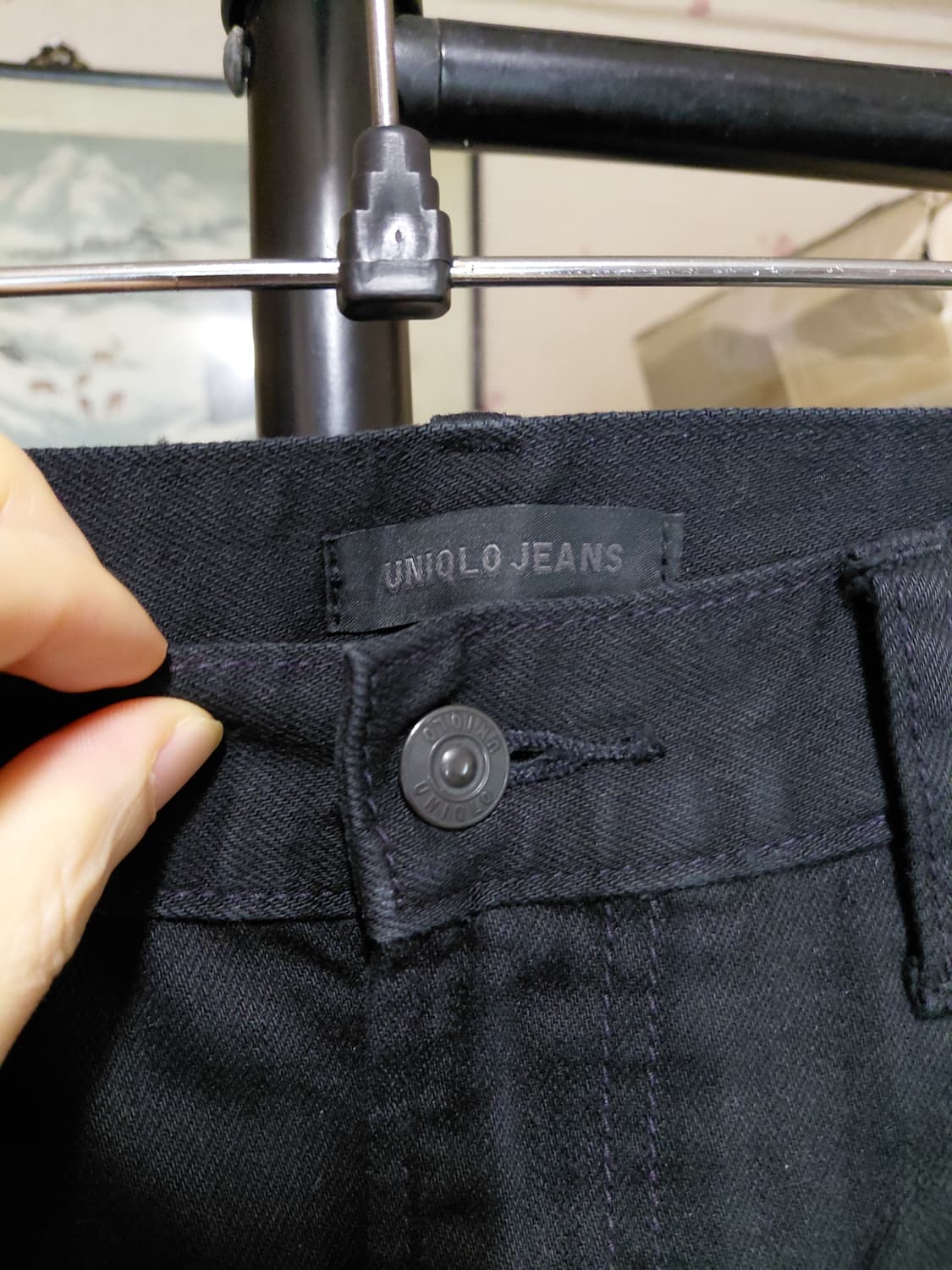 [유니클로]로우 슬림스트레이트 셀비지 블랙 데님 청바지 32사이즈  상품이미지3