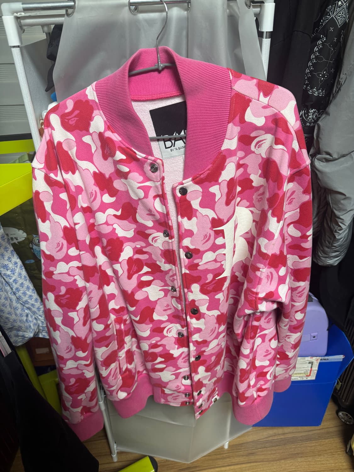 L) 베이프 2008 베이프 바시티자켓 핑크카모 상품이미지1