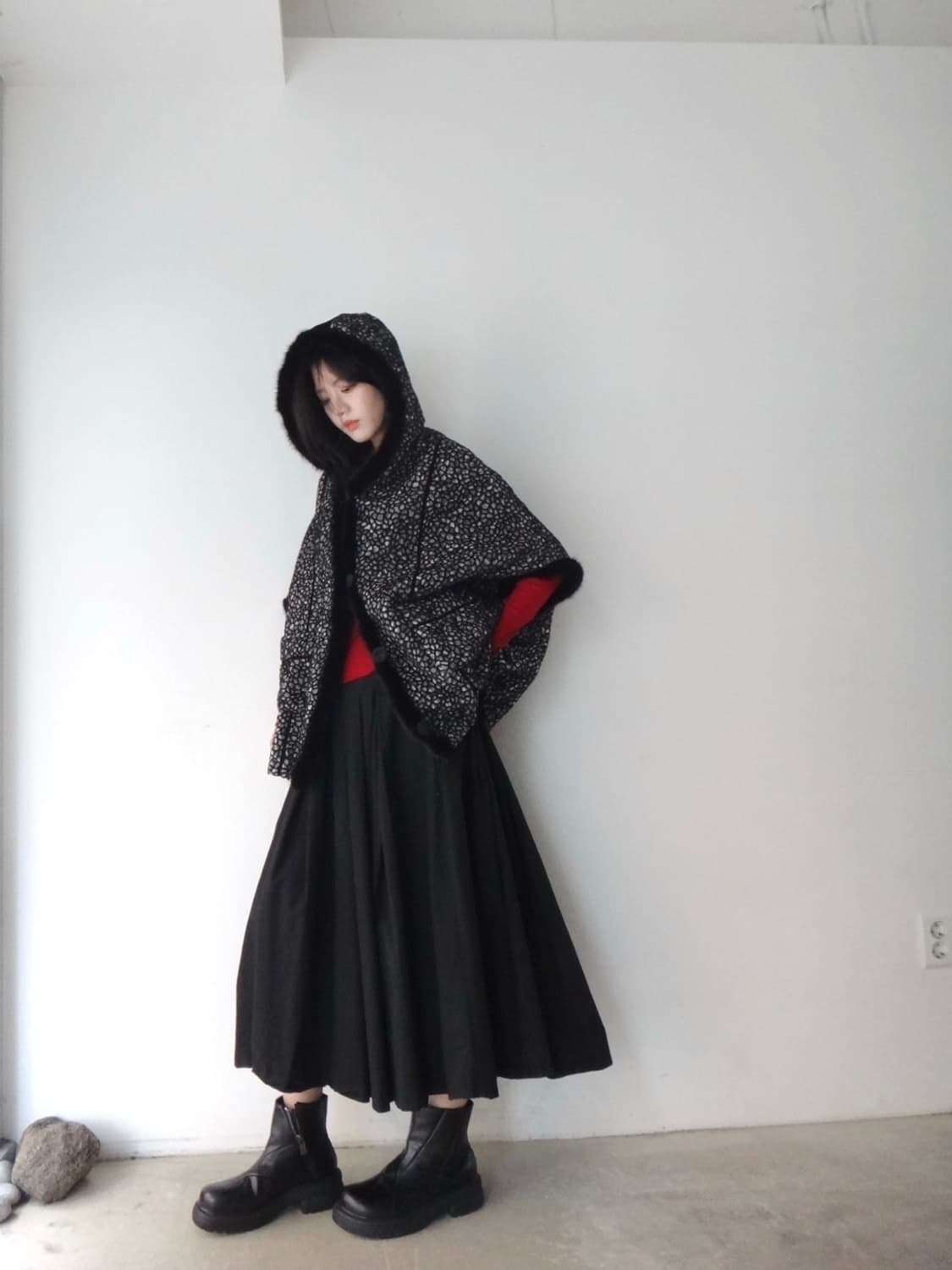 Pebble hoody poncho jacket / black 상품이미지5
